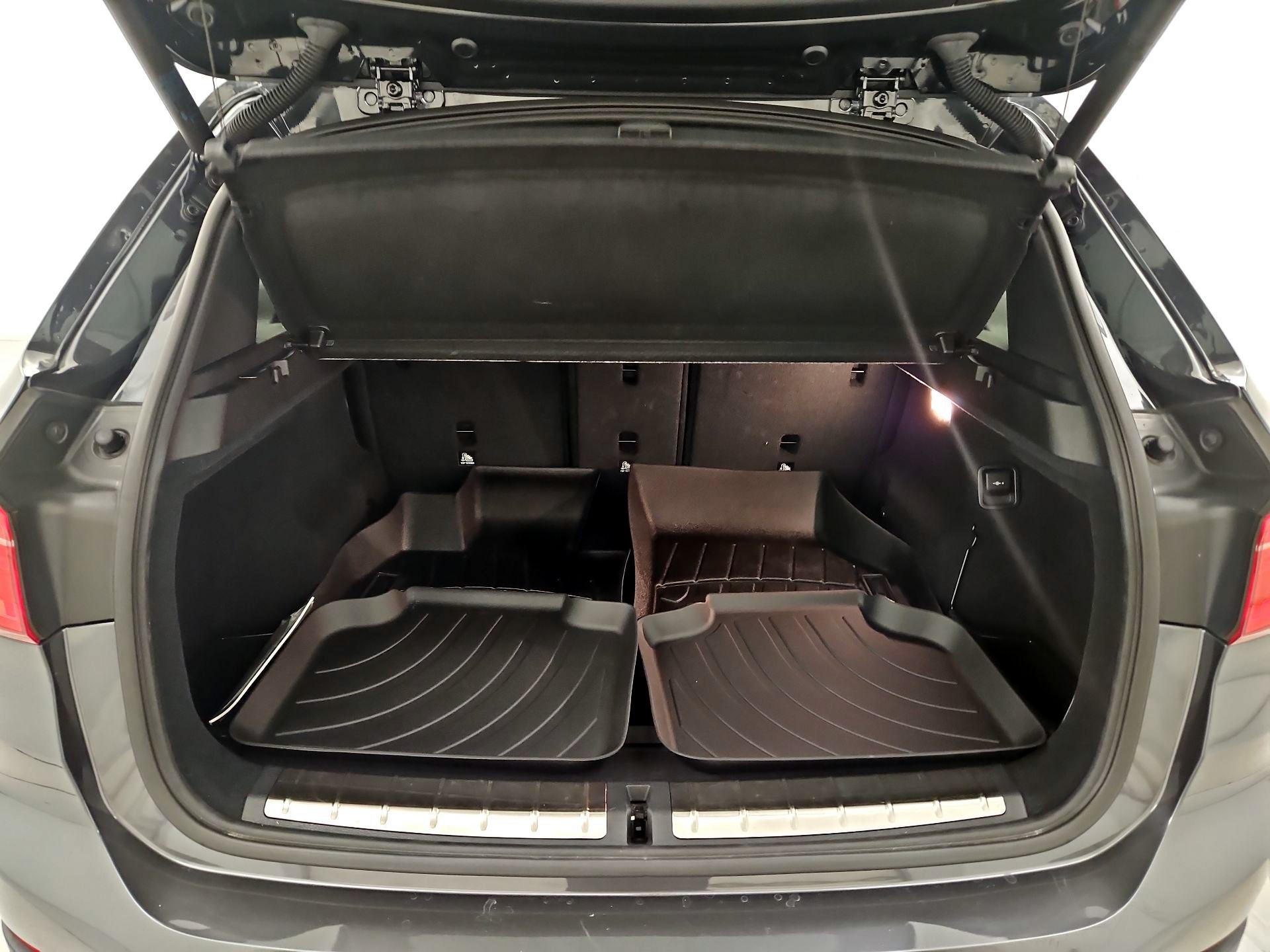 Thumbnail: 2018 BMW X1 - 18