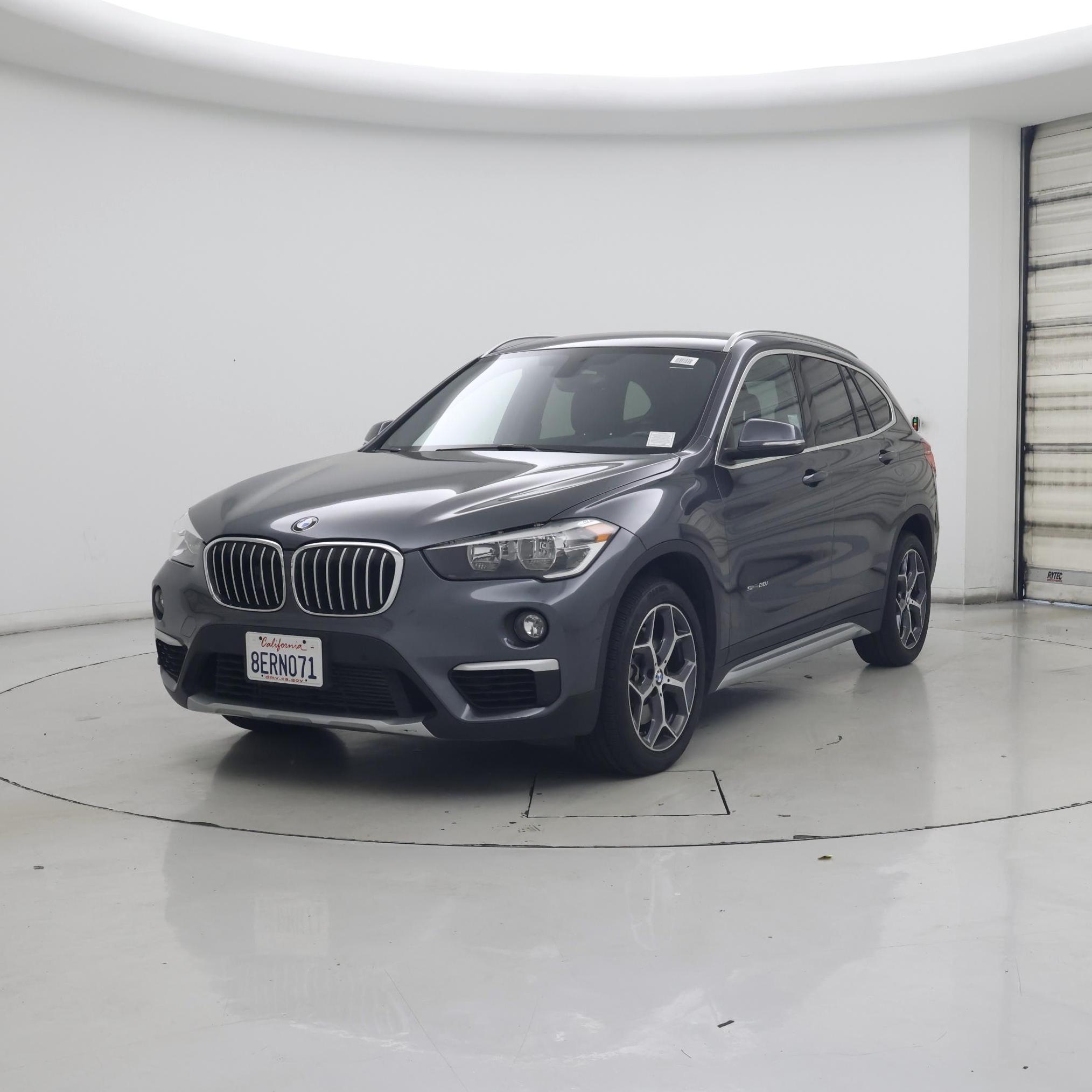 Thumbnail: 2018 BMW X1 - 4