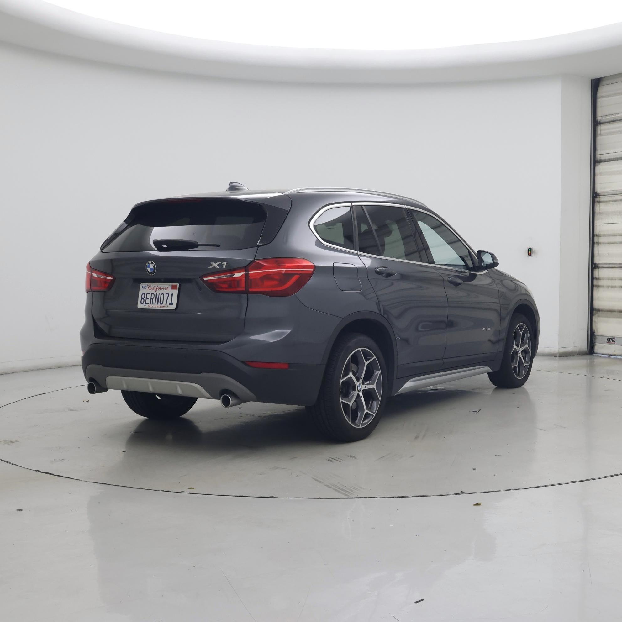 Thumbnail: 2018 BMW X1 - 8