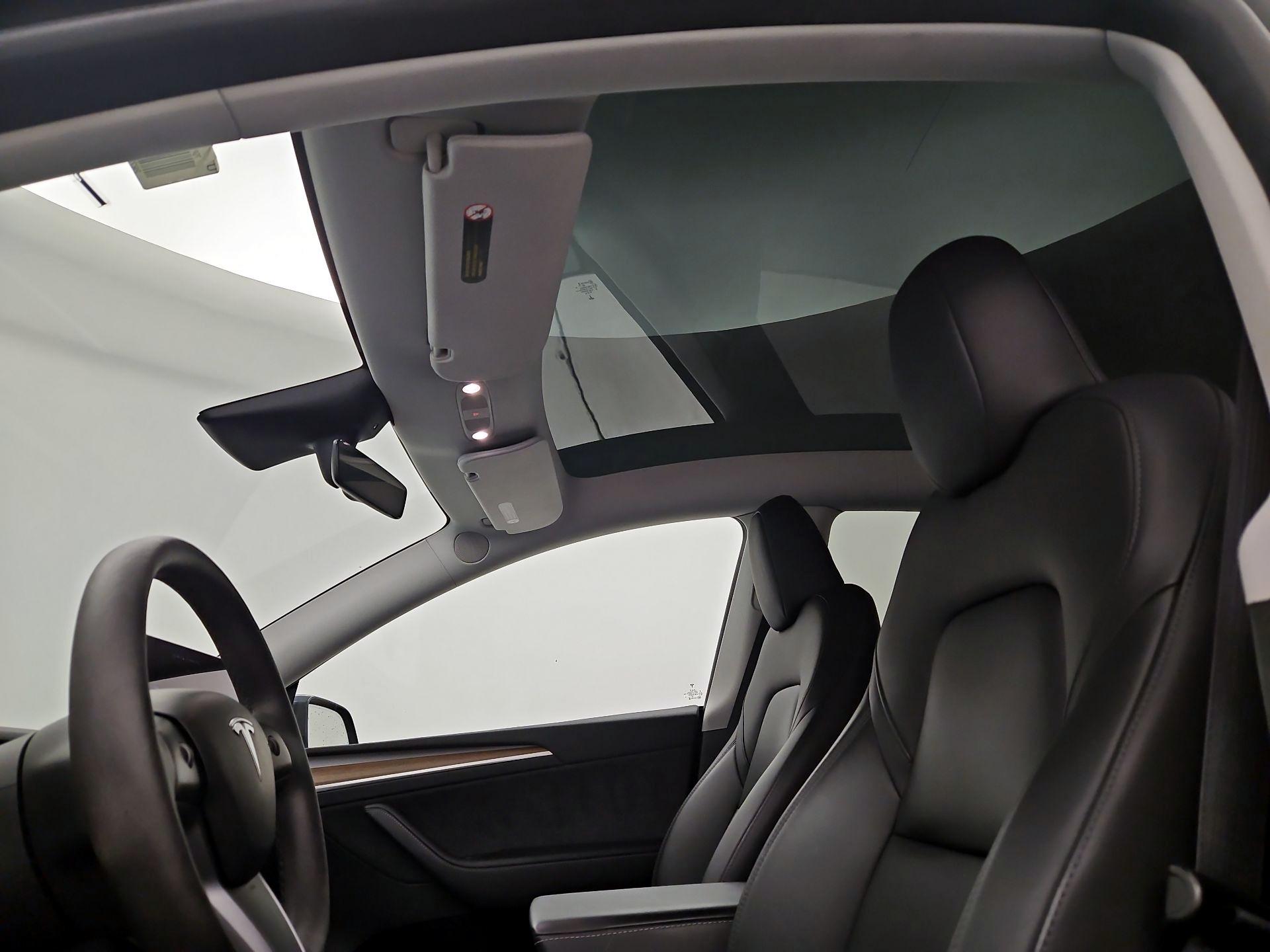 Thumbnail: 2023 Tesla Model Y - 19