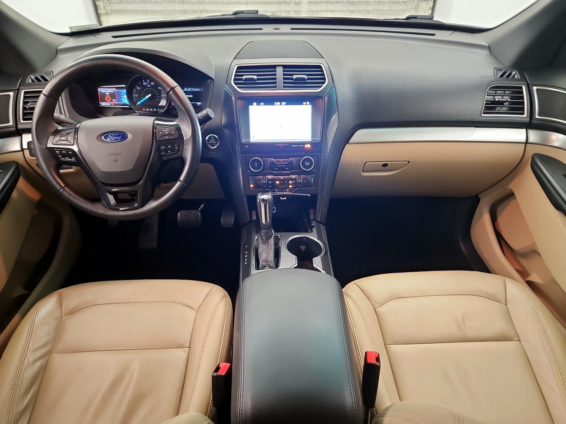 Thumbnail: 2017 Ford Explorer - 9
