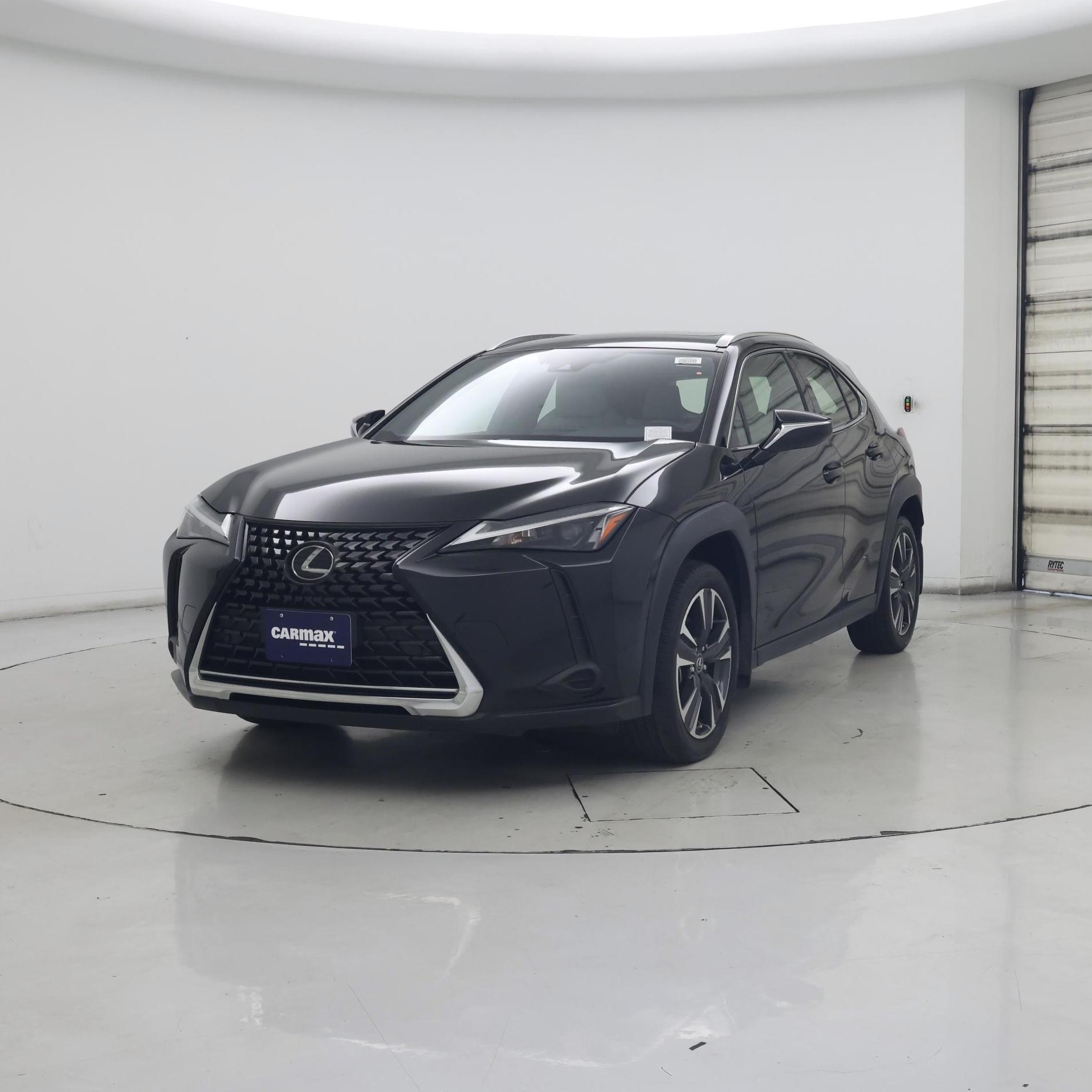 Thumbnail: 2024 Lexus UX - 4