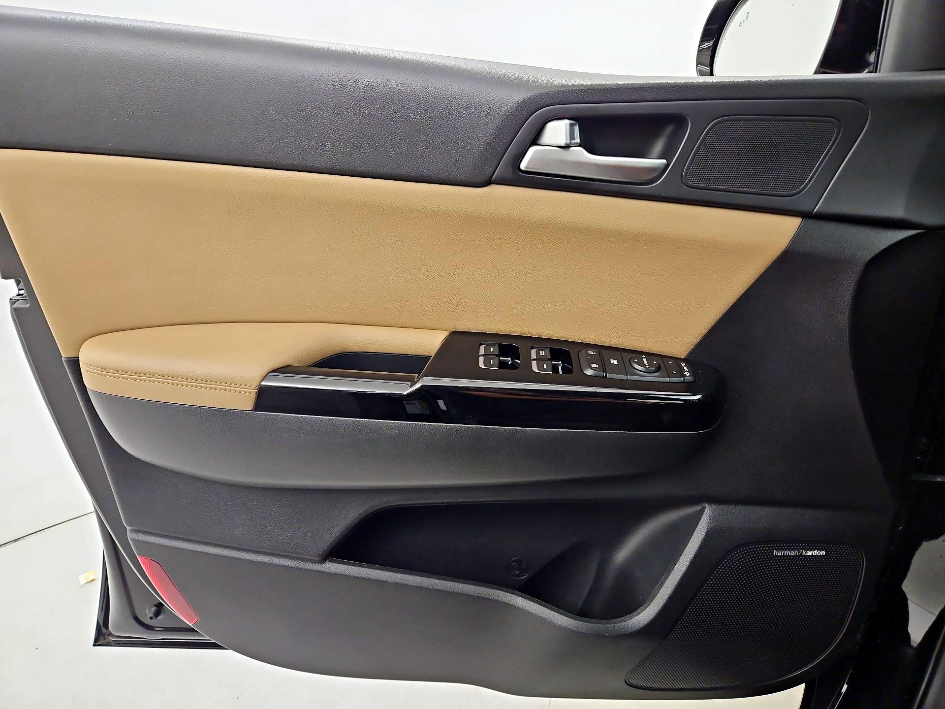 Thumbnail: 2020 Kia Sportage - 12