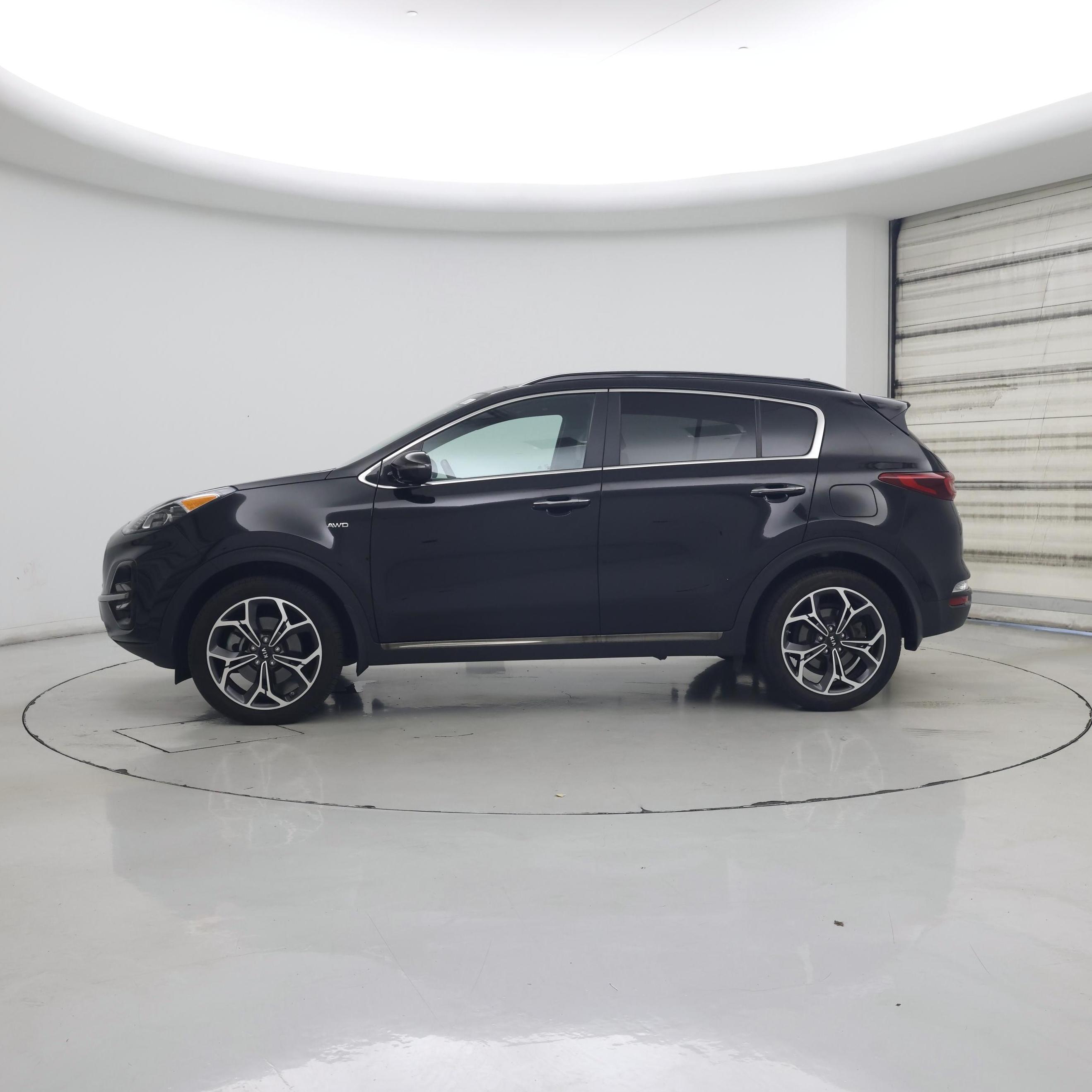 Thumbnail: 2020 Kia Sportage - 3