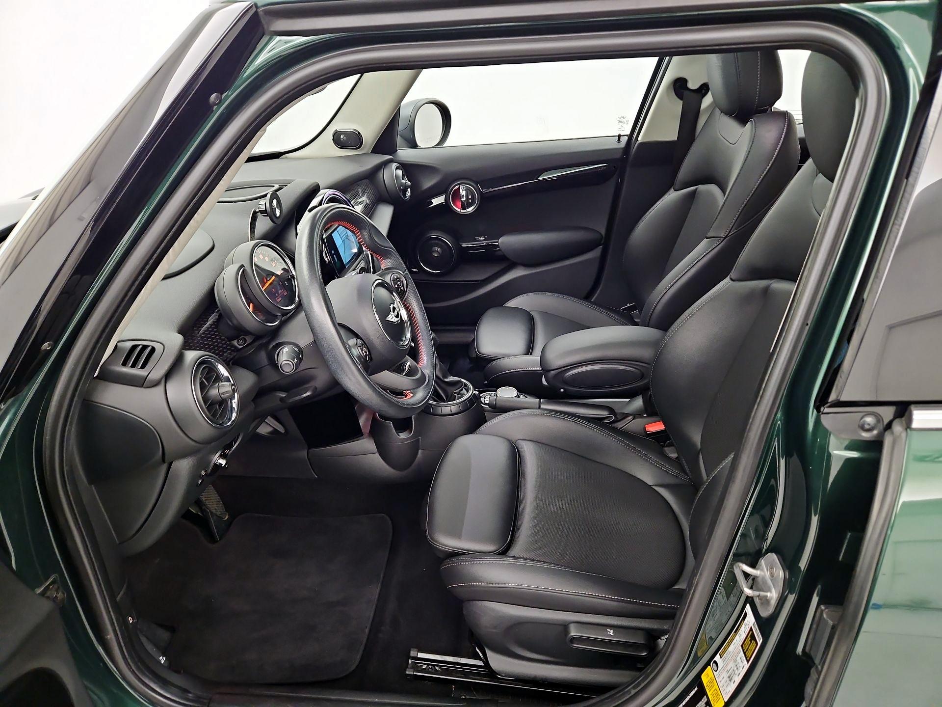 Thumbnail: 2017 MINI Cooper Hardtop - 11