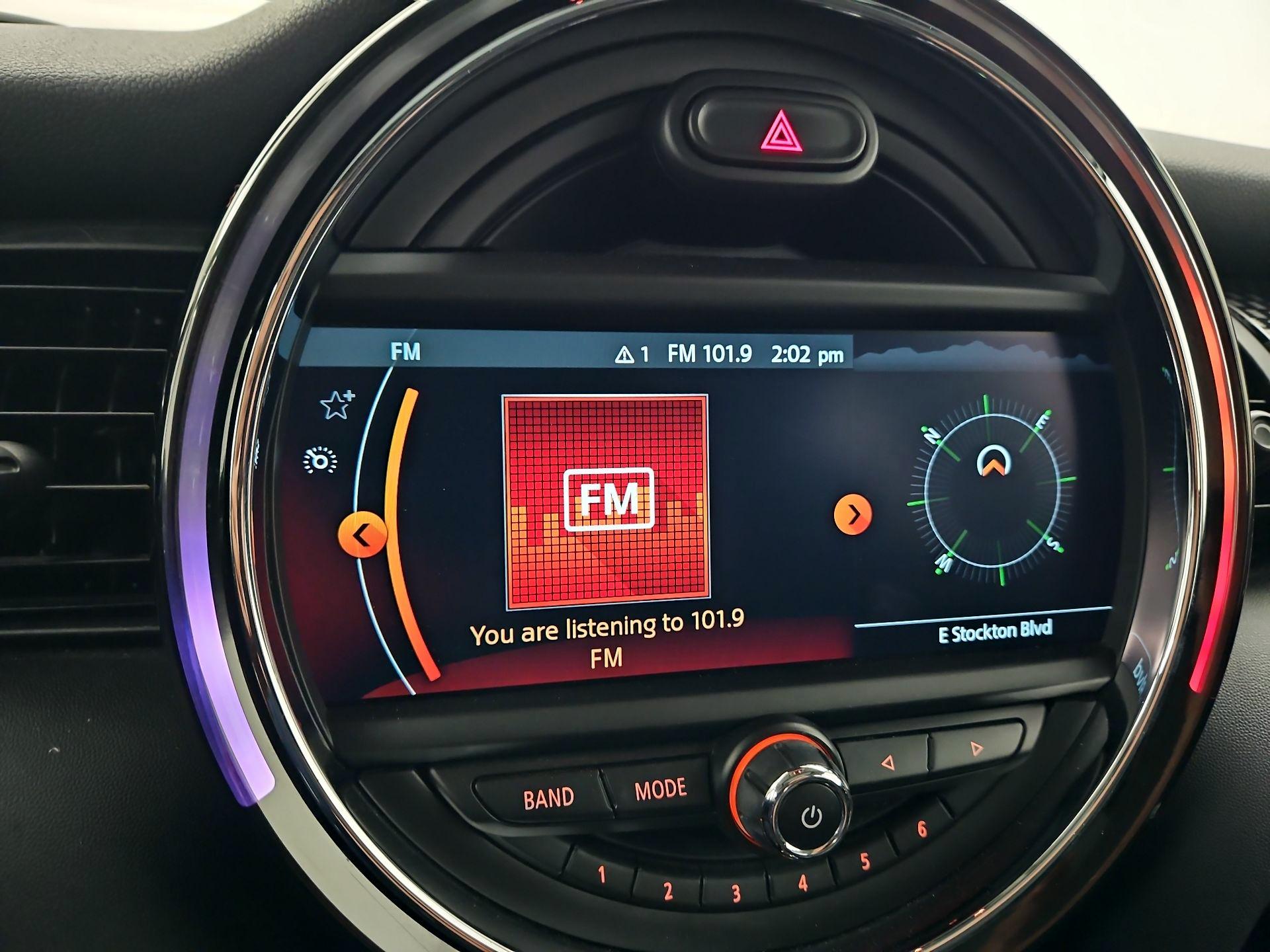 Thumbnail: 2017 MINI Cooper Hardtop - 15