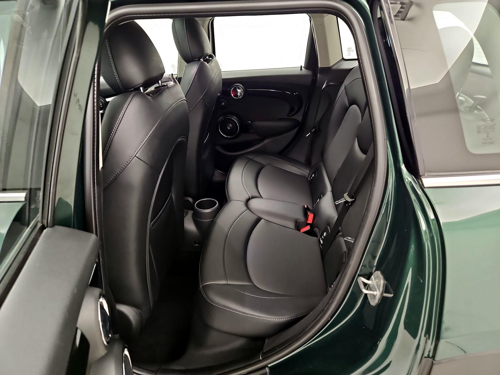 Thumbnail: 2017 MINI Cooper Hardtop - 20