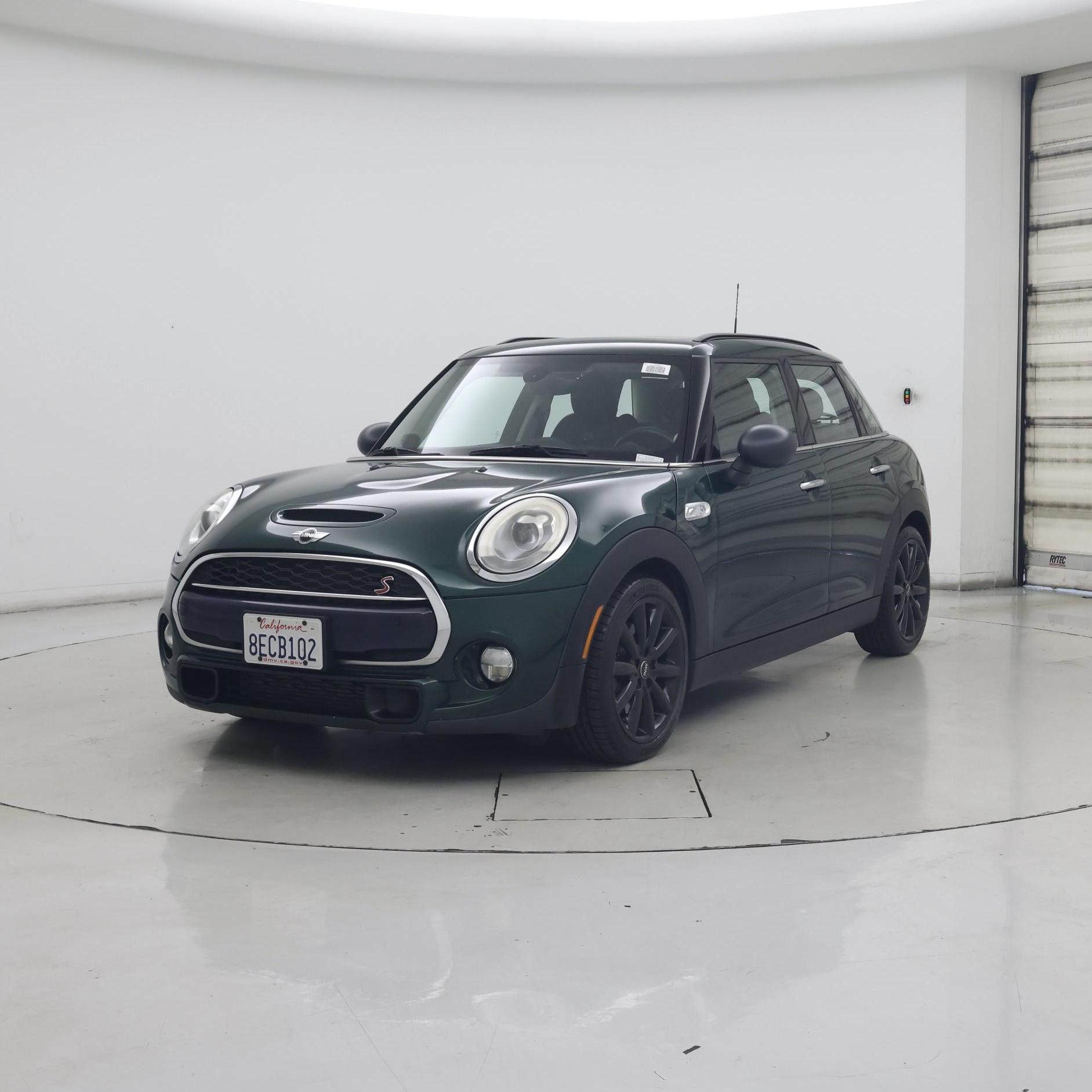Thumbnail: 2017 MINI Cooper Hardtop - 4