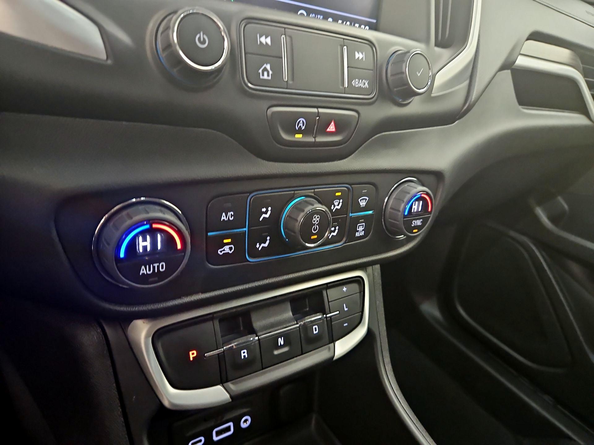 Thumbnail: 2022 GMC Terrain - 16