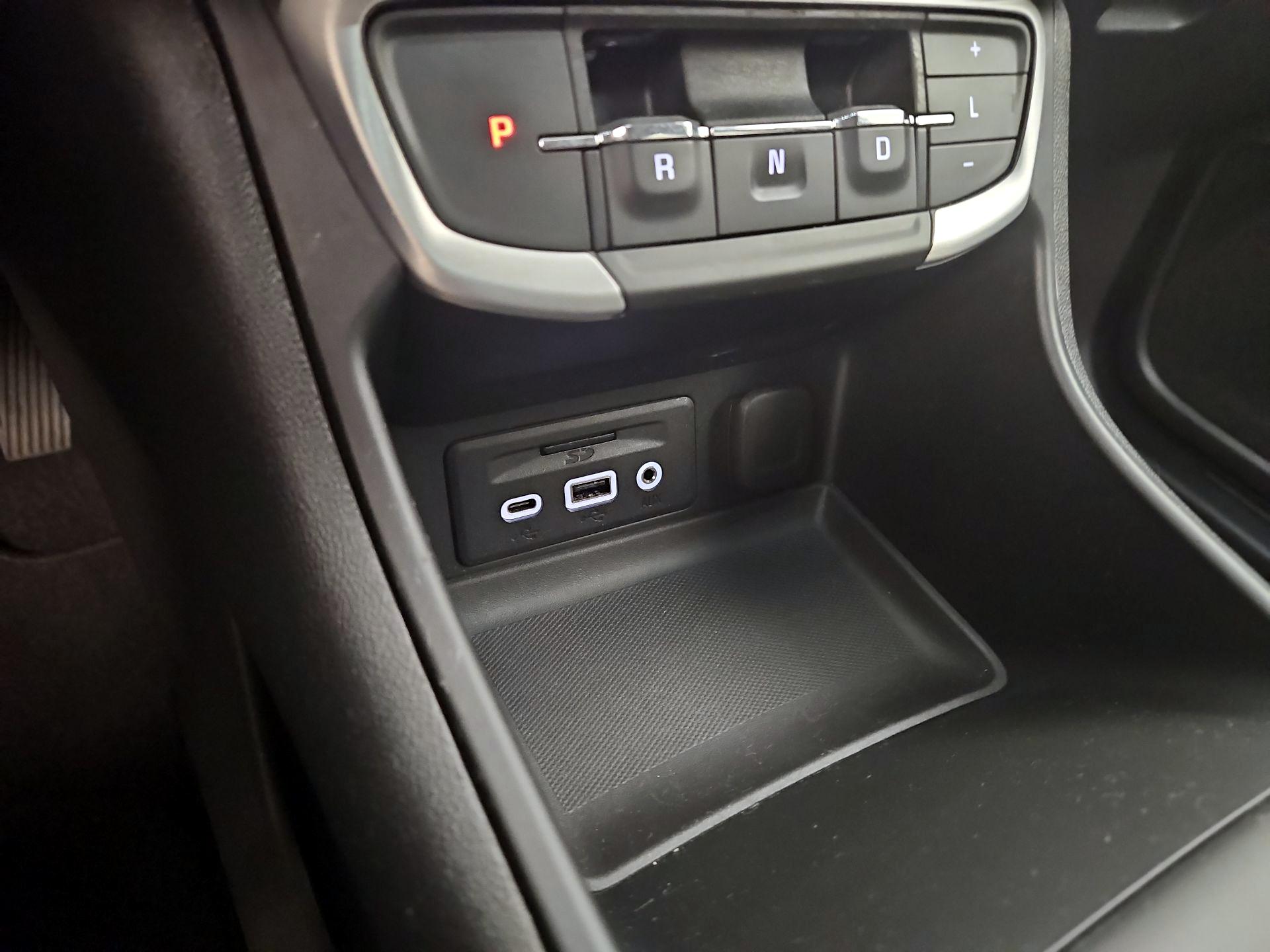 Thumbnail: 2022 GMC Terrain - 18