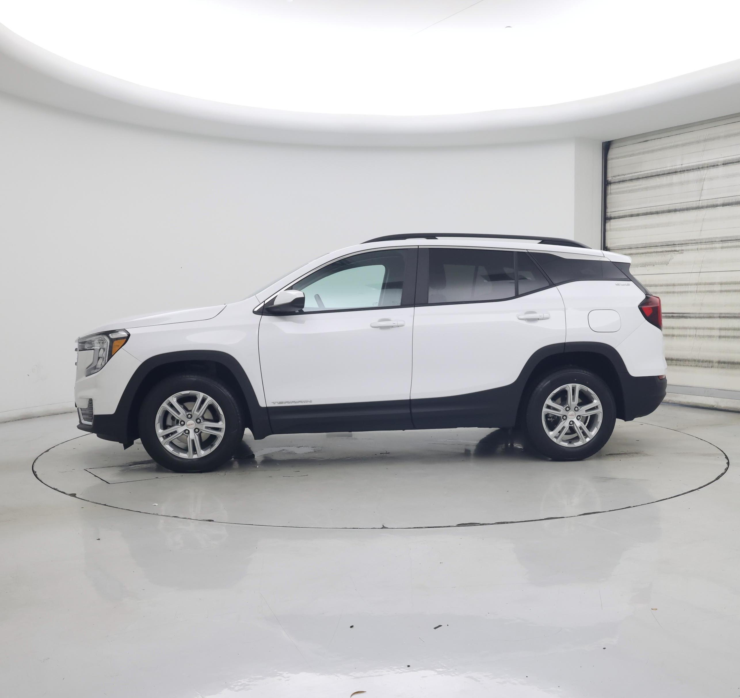 Thumbnail: 2022 GMC Terrain - 3