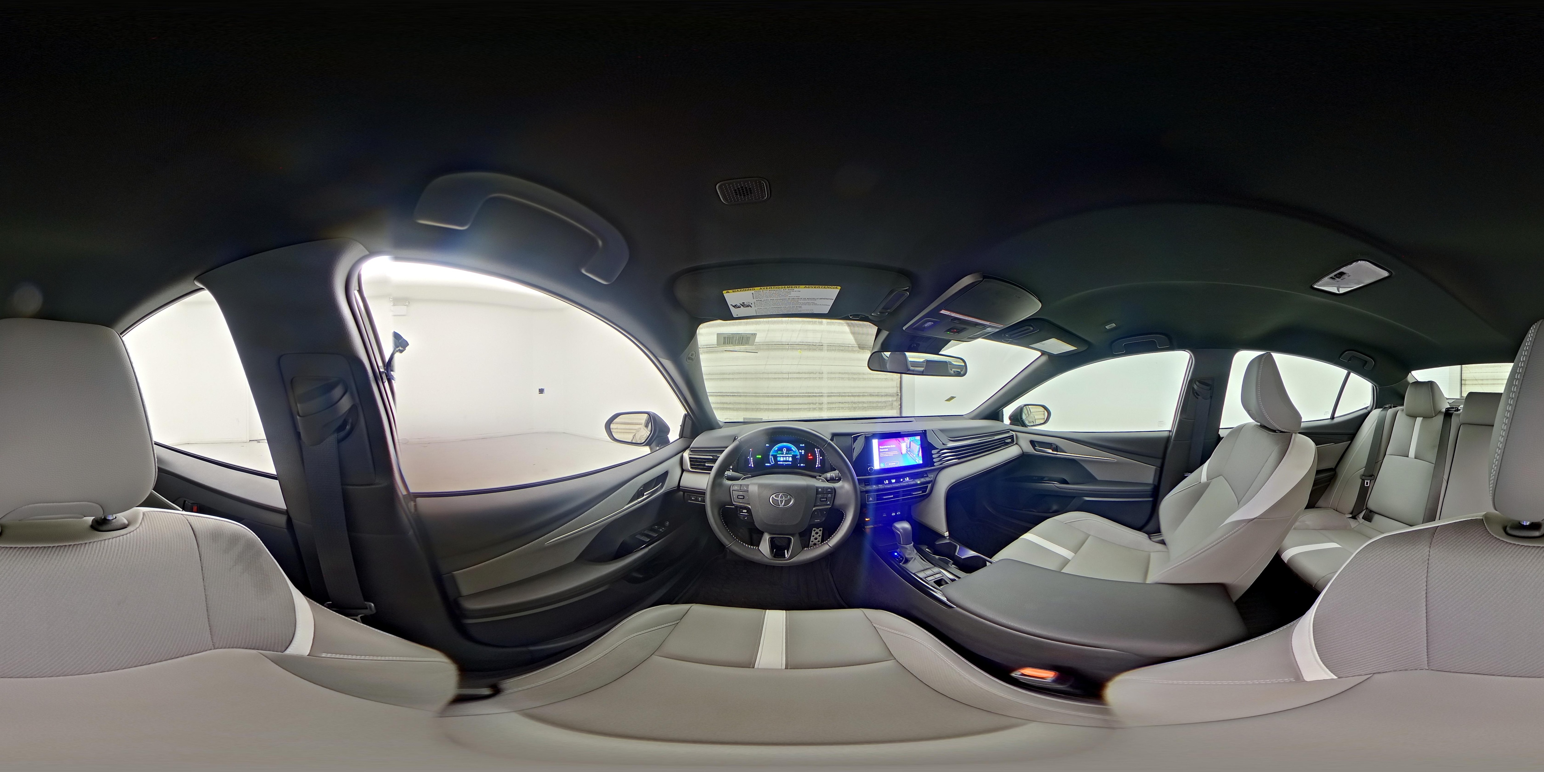 2025 Toyota Camry SE - Photo 26