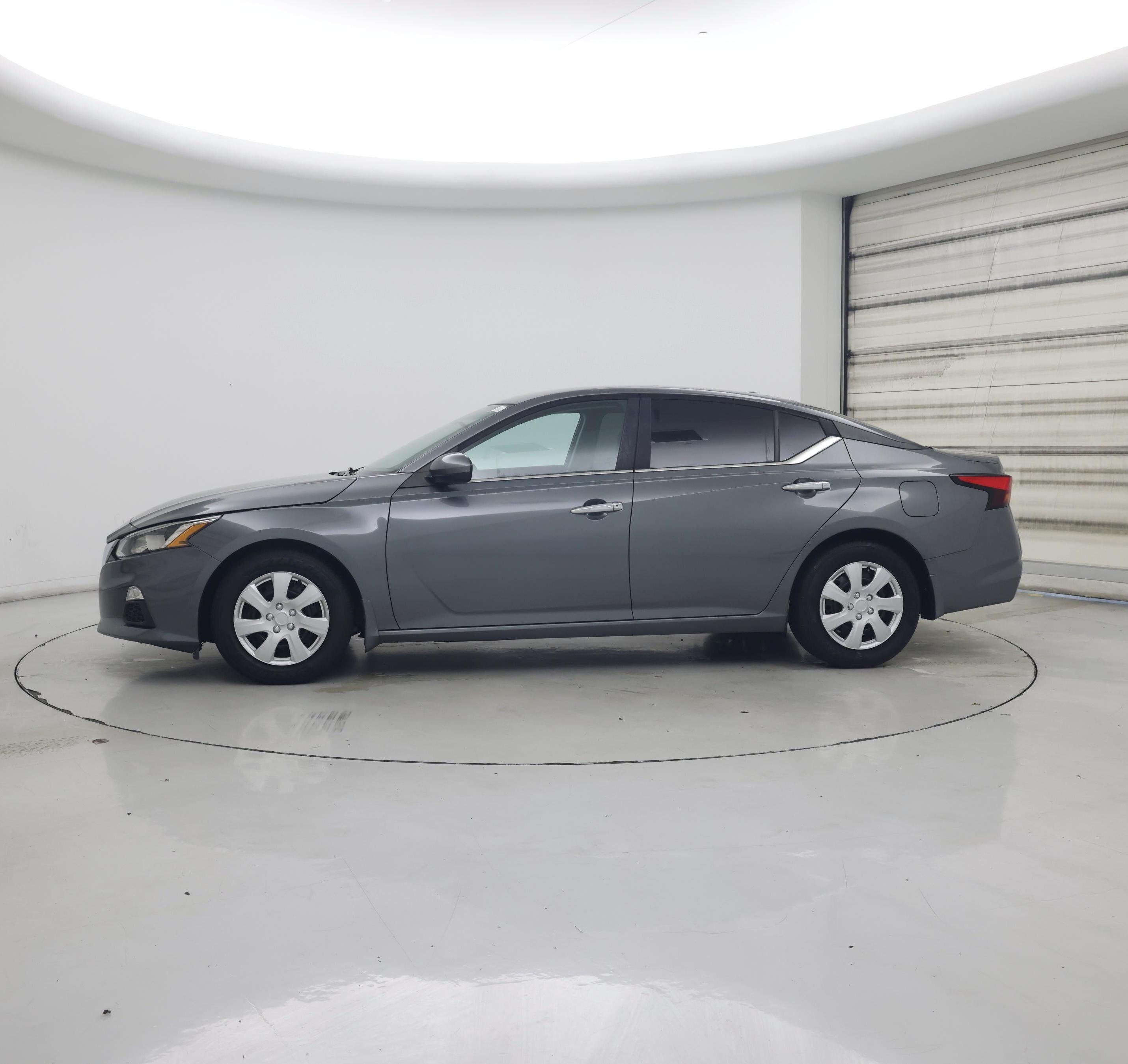 Thumbnail: 2020 Nissan Altima - 3