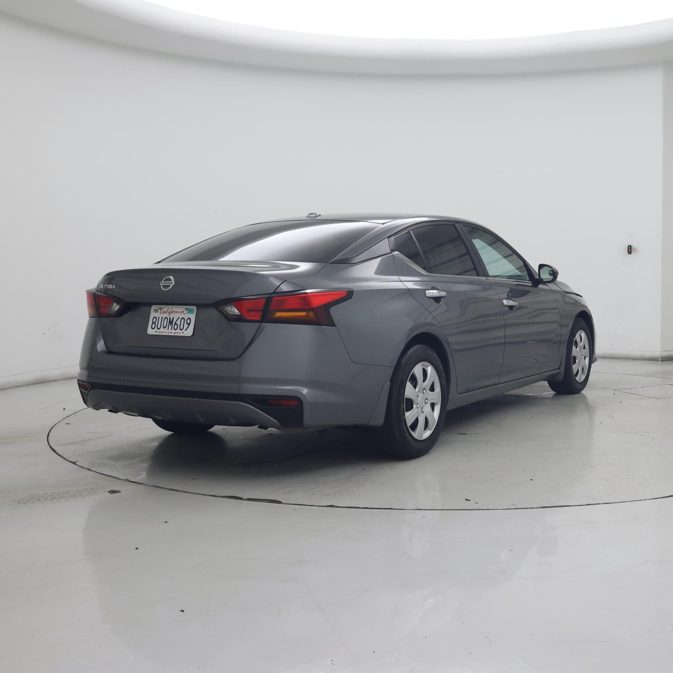 Thumbnail: 2020 Nissan Altima - 8