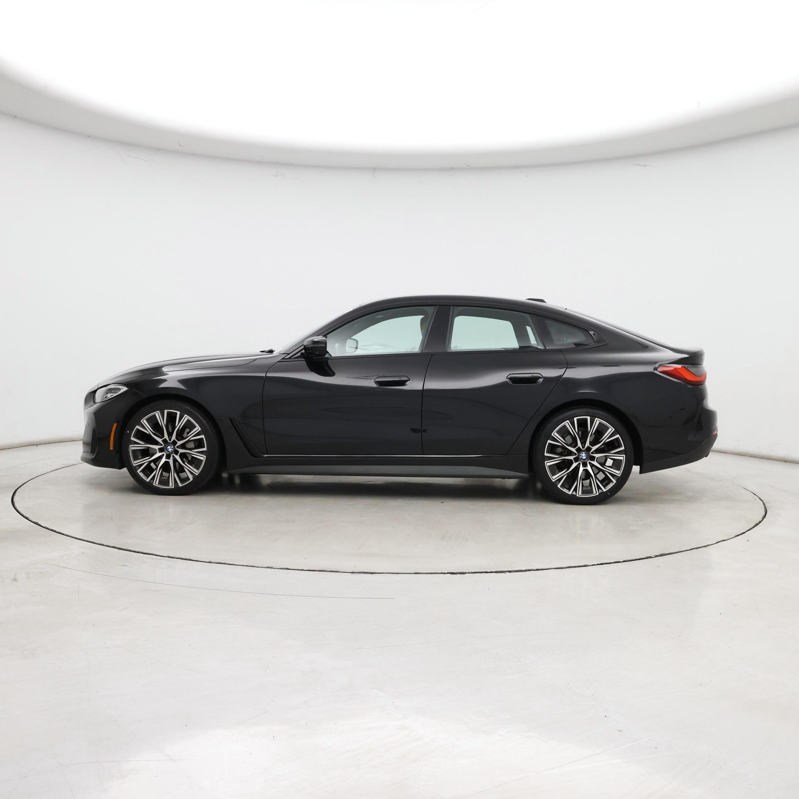 Thumbnail: 2022 BMW 4 Series - 3