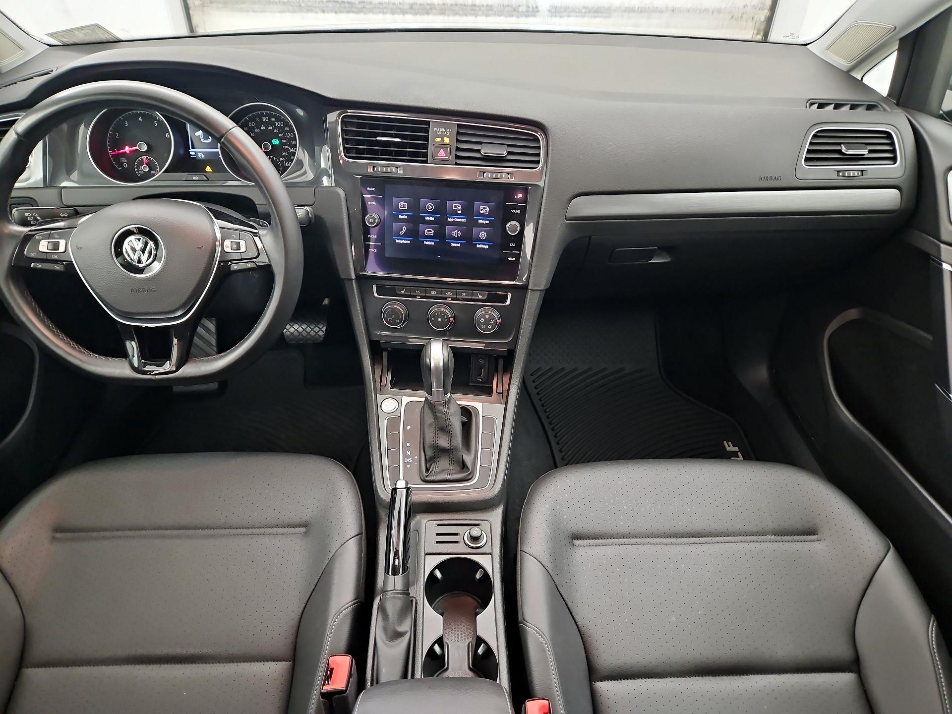 Thumbnail: 2018 Volkswagen Golf - 9