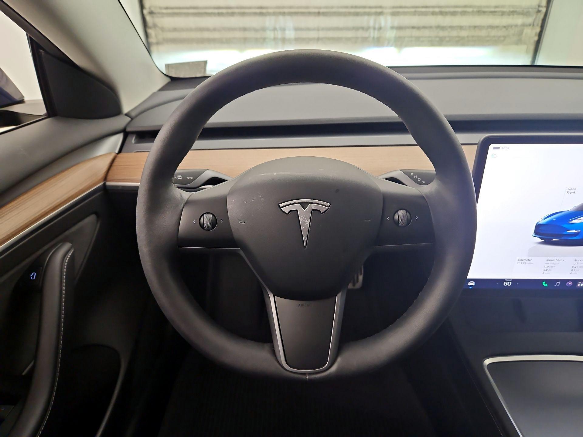 Thumbnail: 2023 Tesla Model 3 - 10
