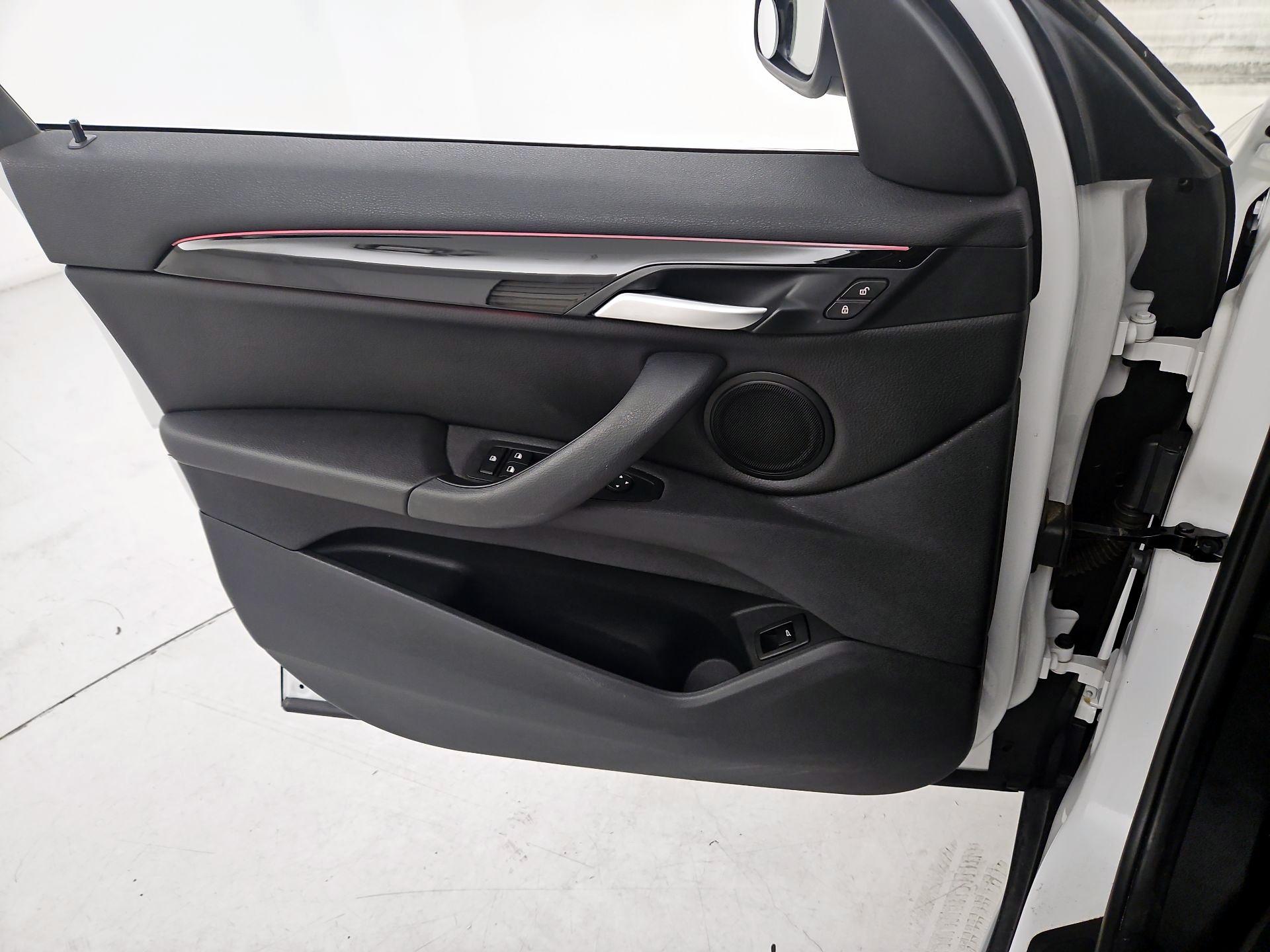 Thumbnail: 2021 BMW X1 - 12