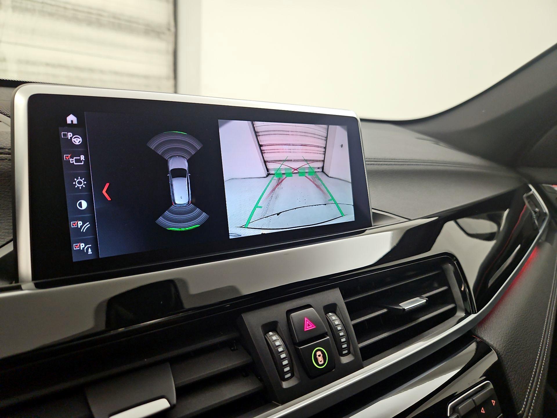 Thumbnail: 2021 BMW X1 - 14