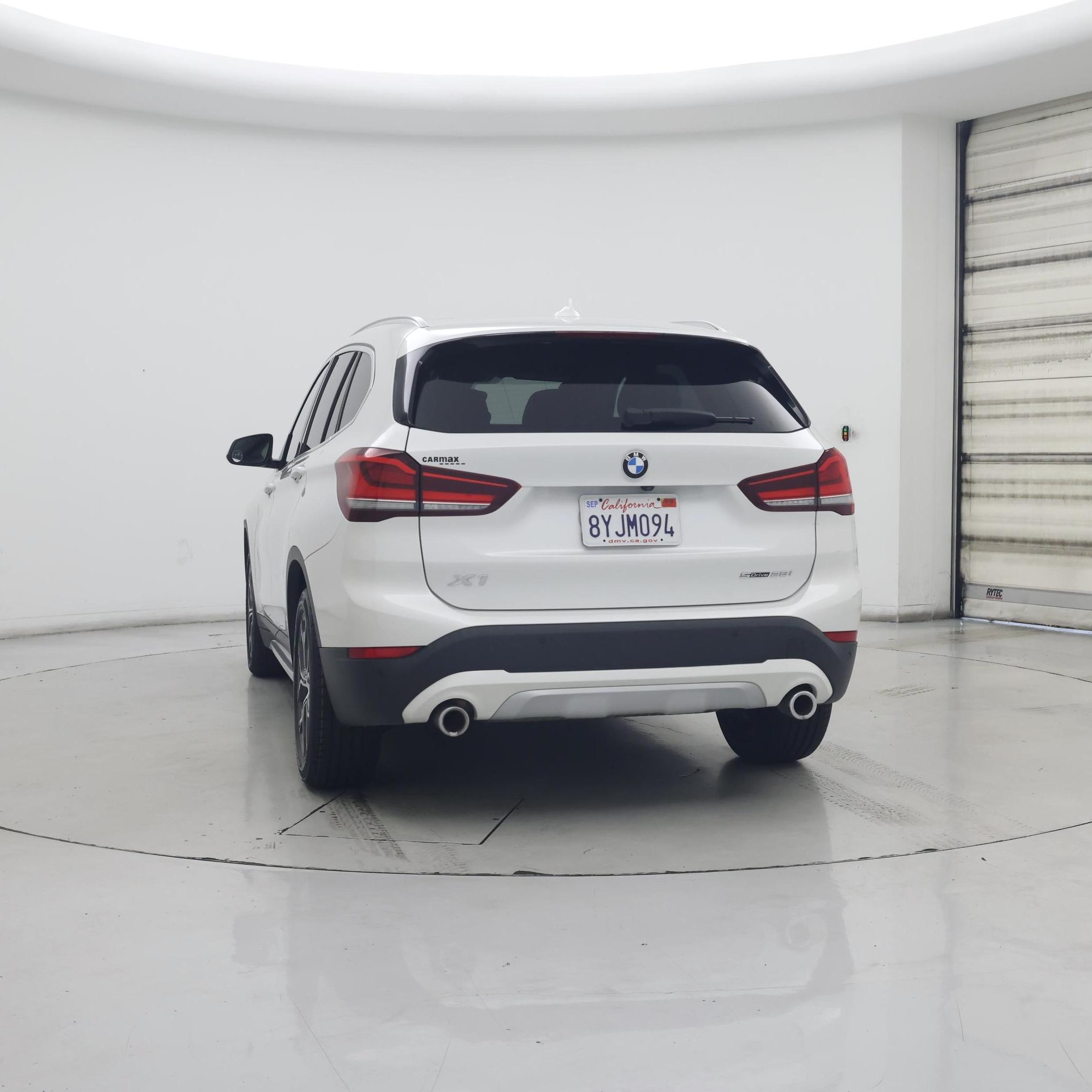 Thumbnail: 2021 BMW X1 - 6