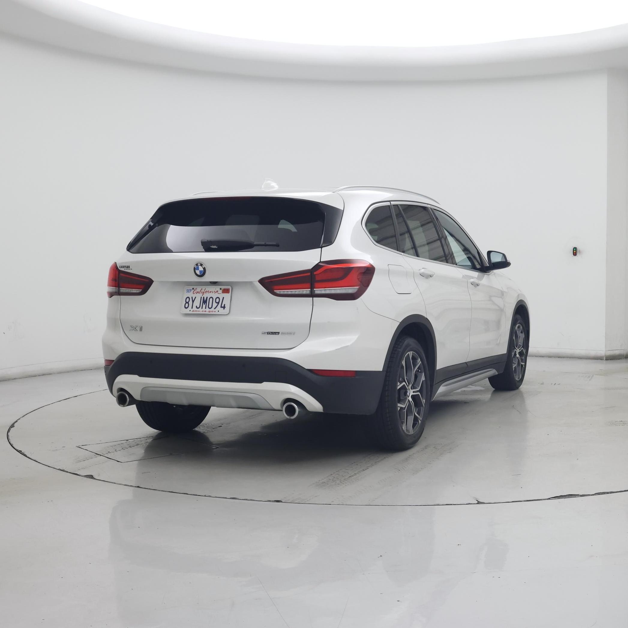 Thumbnail: 2021 BMW X1 - 8