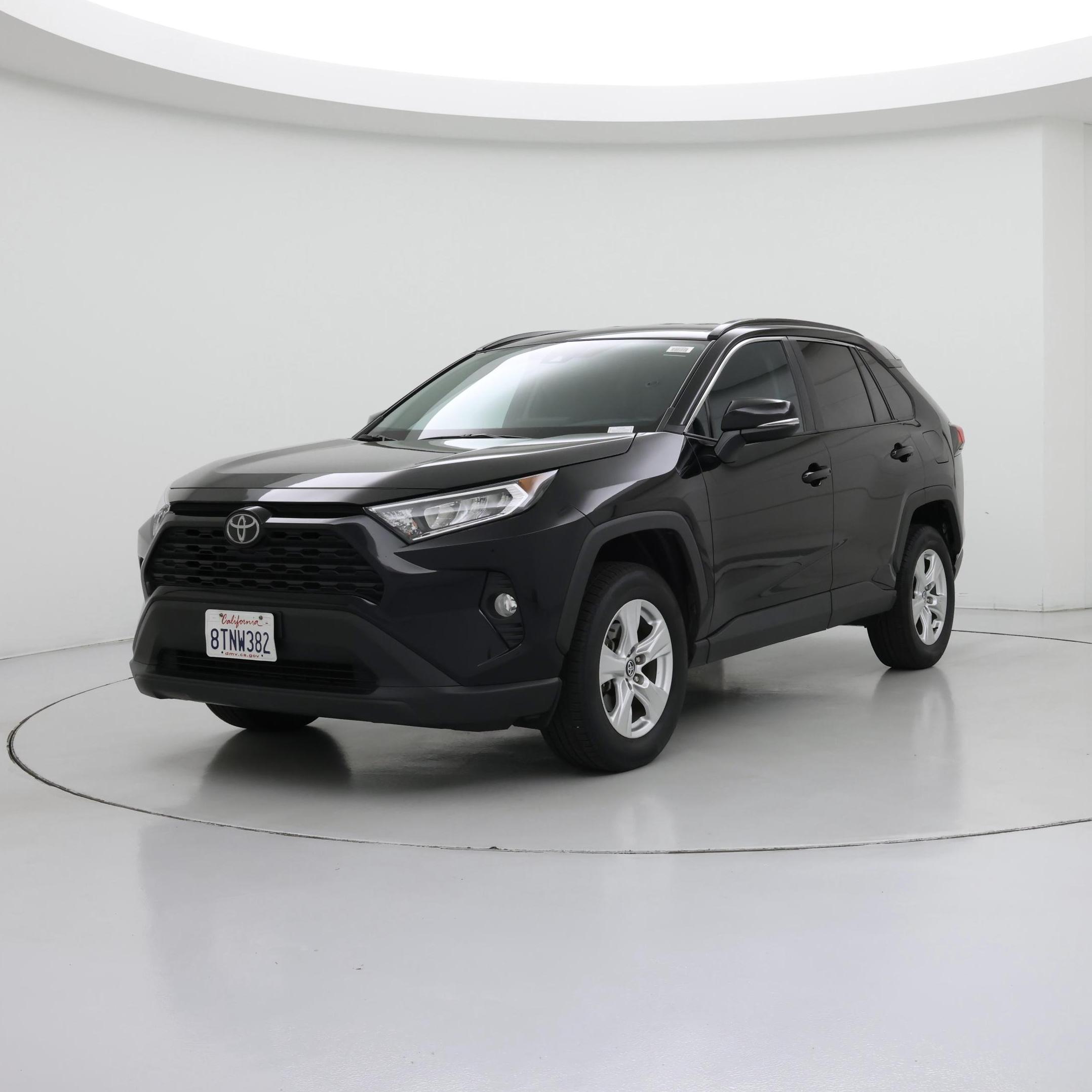 Thumbnail: 2020 Toyota RAV4 - 4