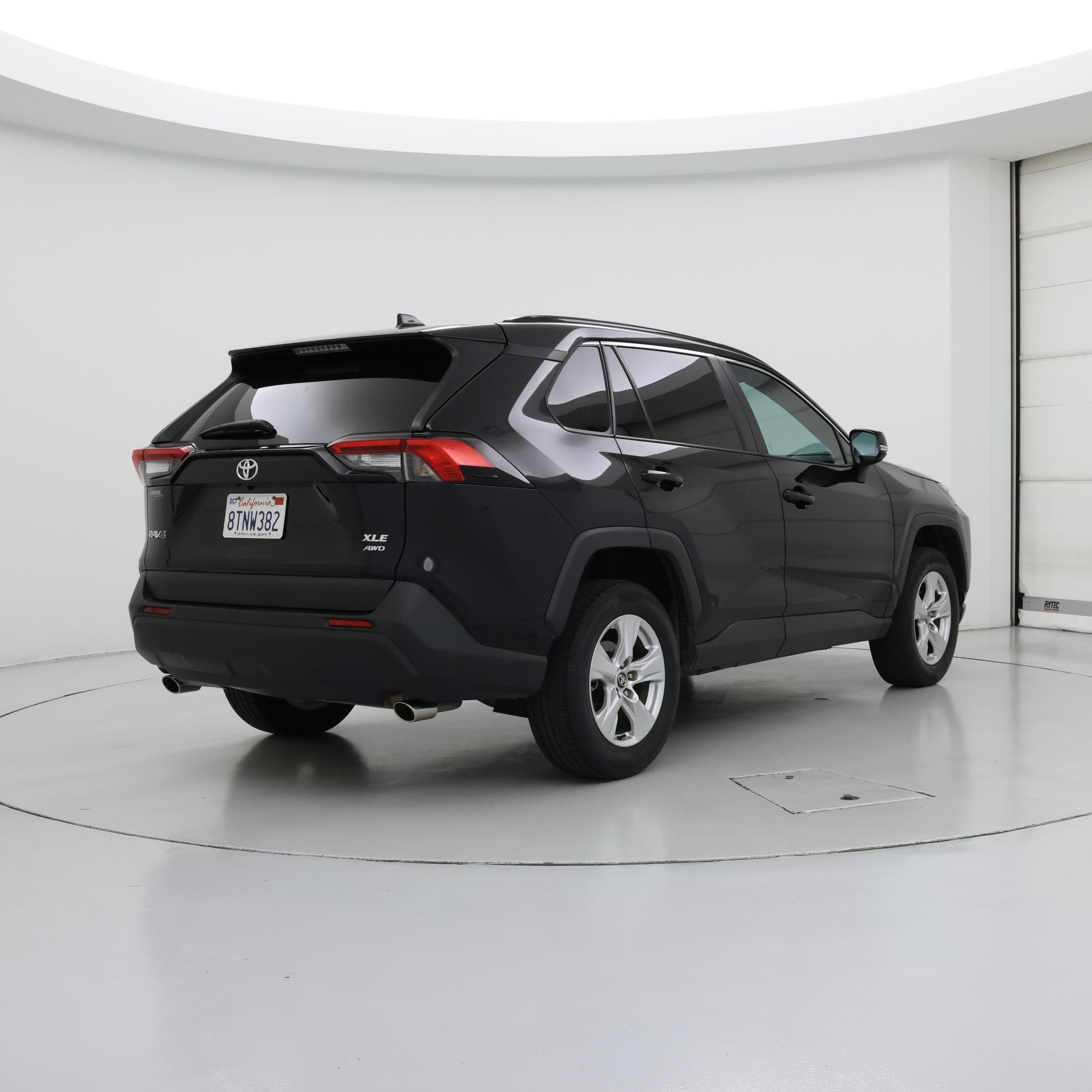 Thumbnail: 2020 Toyota RAV4 - 8