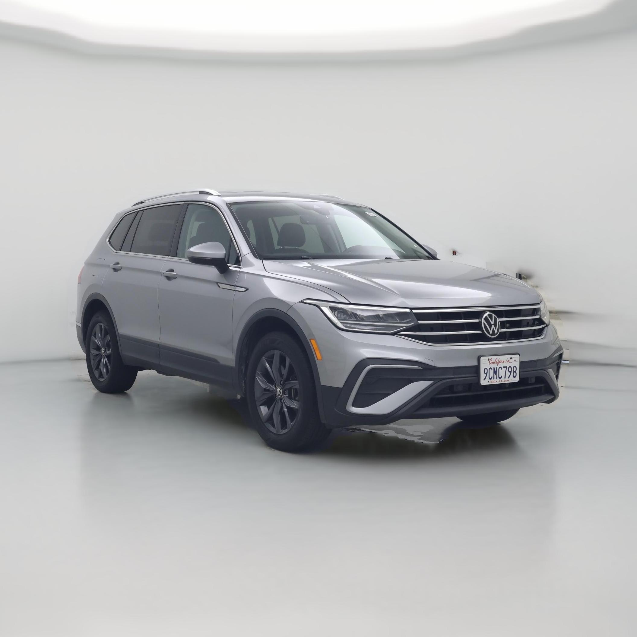 Thumbnail: 2022 Volkswagen Tiguan - 1