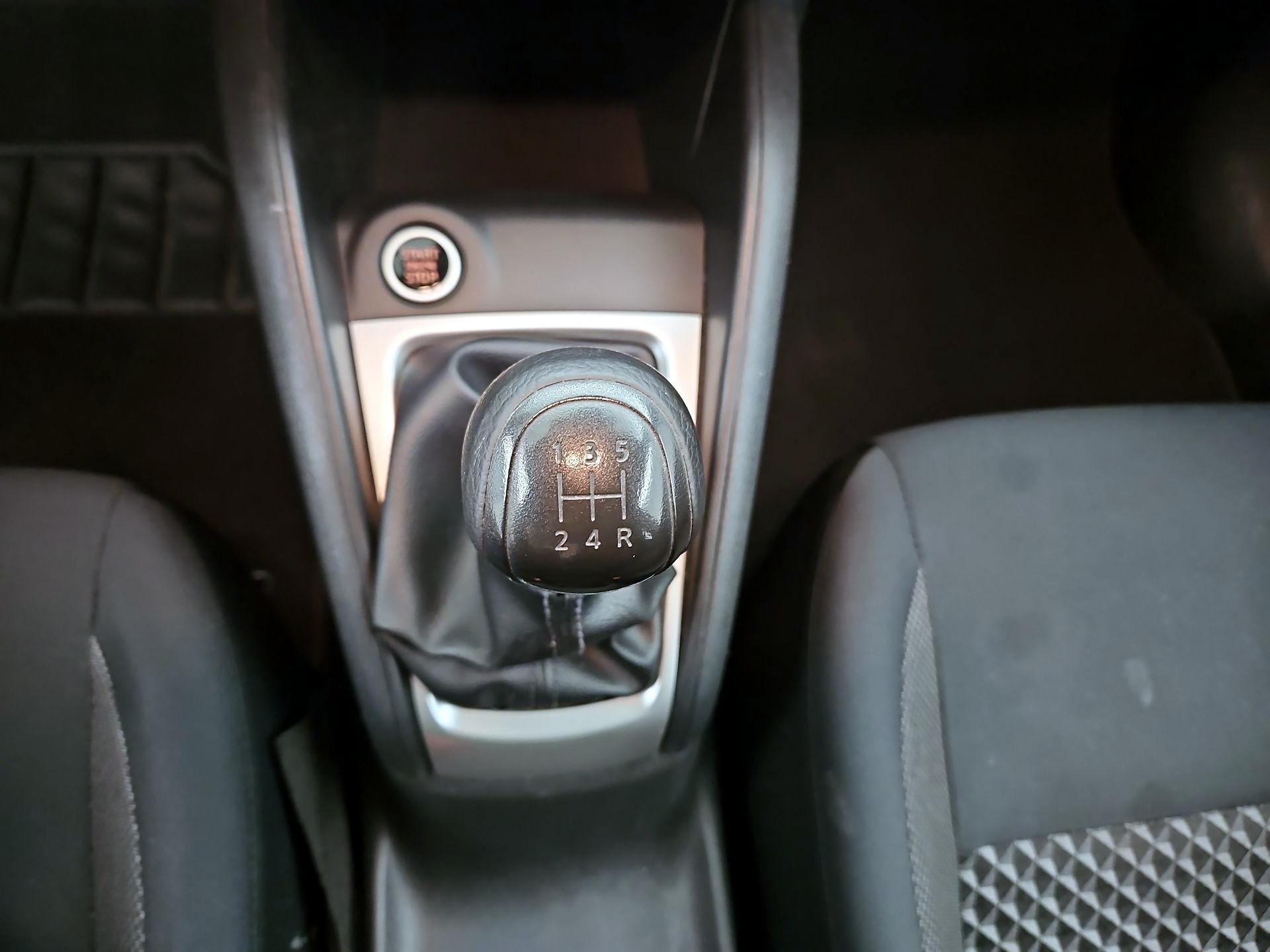 Thumbnail: 2020 Nissan Versa - 17