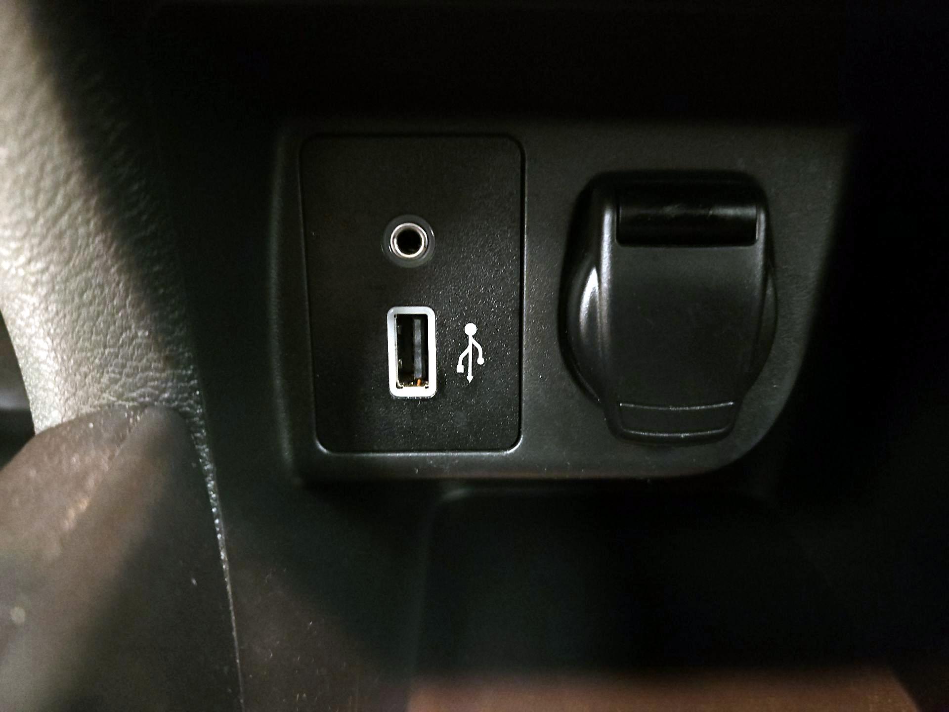 Thumbnail: 2020 Nissan Versa - 18