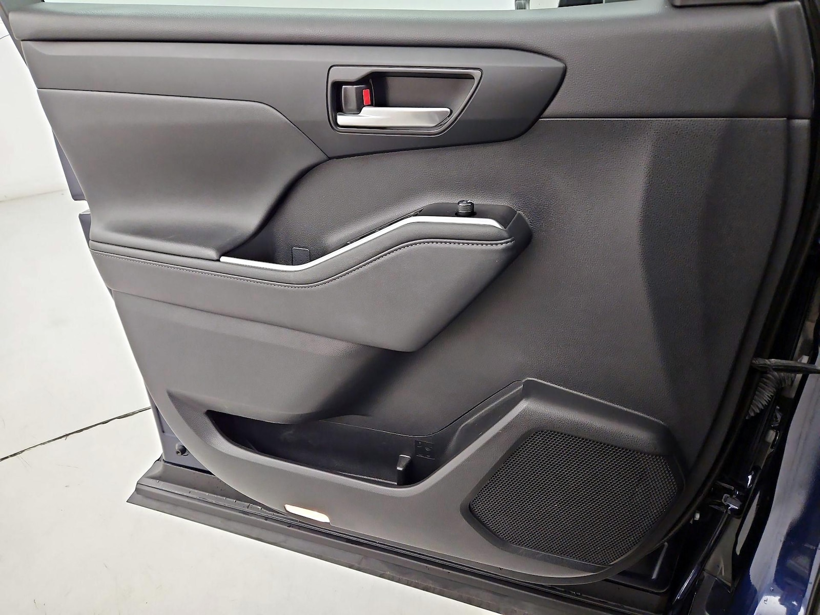 2024 Toyota Highlander XLE - Photo 13