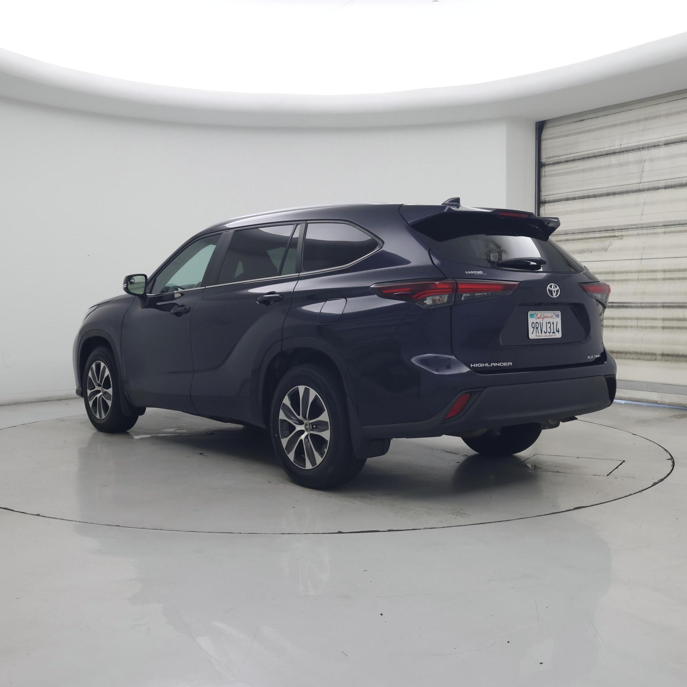 Thumbnail: 2024 Toyota Highlander - 2