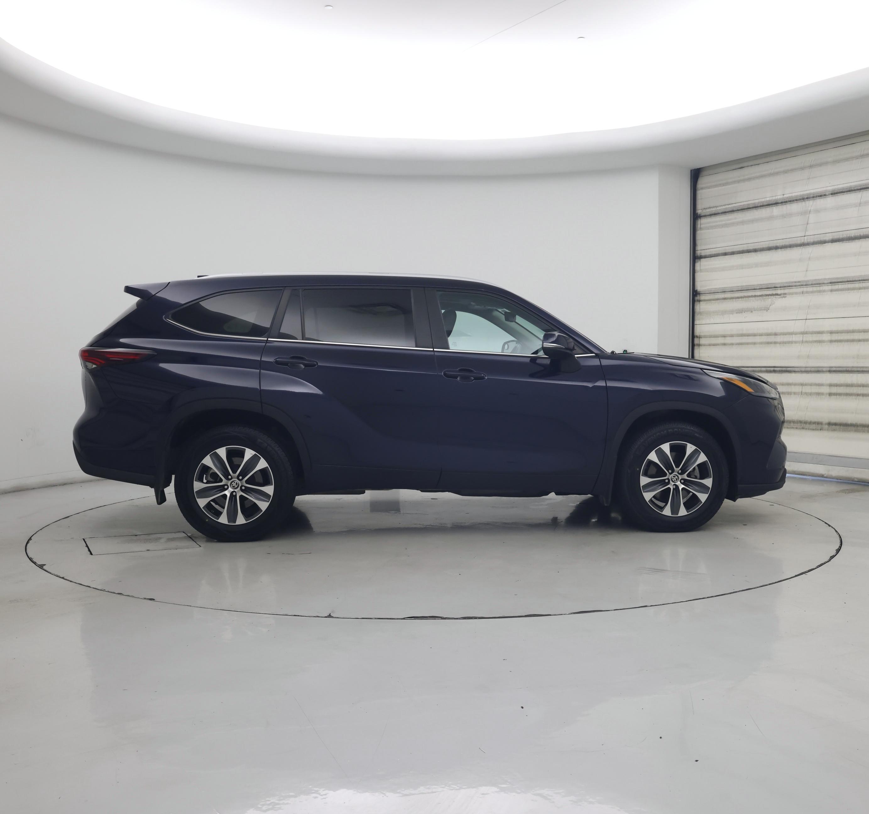 Thumbnail: 2024 Toyota Highlander - 7