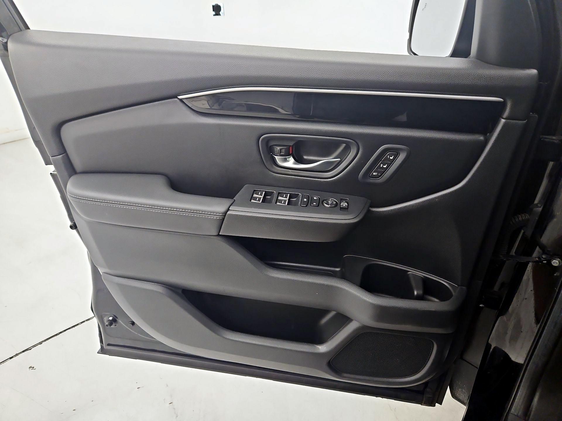 Thumbnail: 2025 Honda Pilot - 12