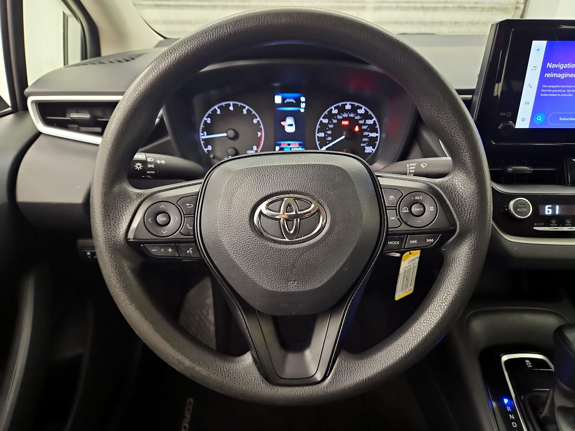 Thumbnail: 2023 Toyota Corolla - 10