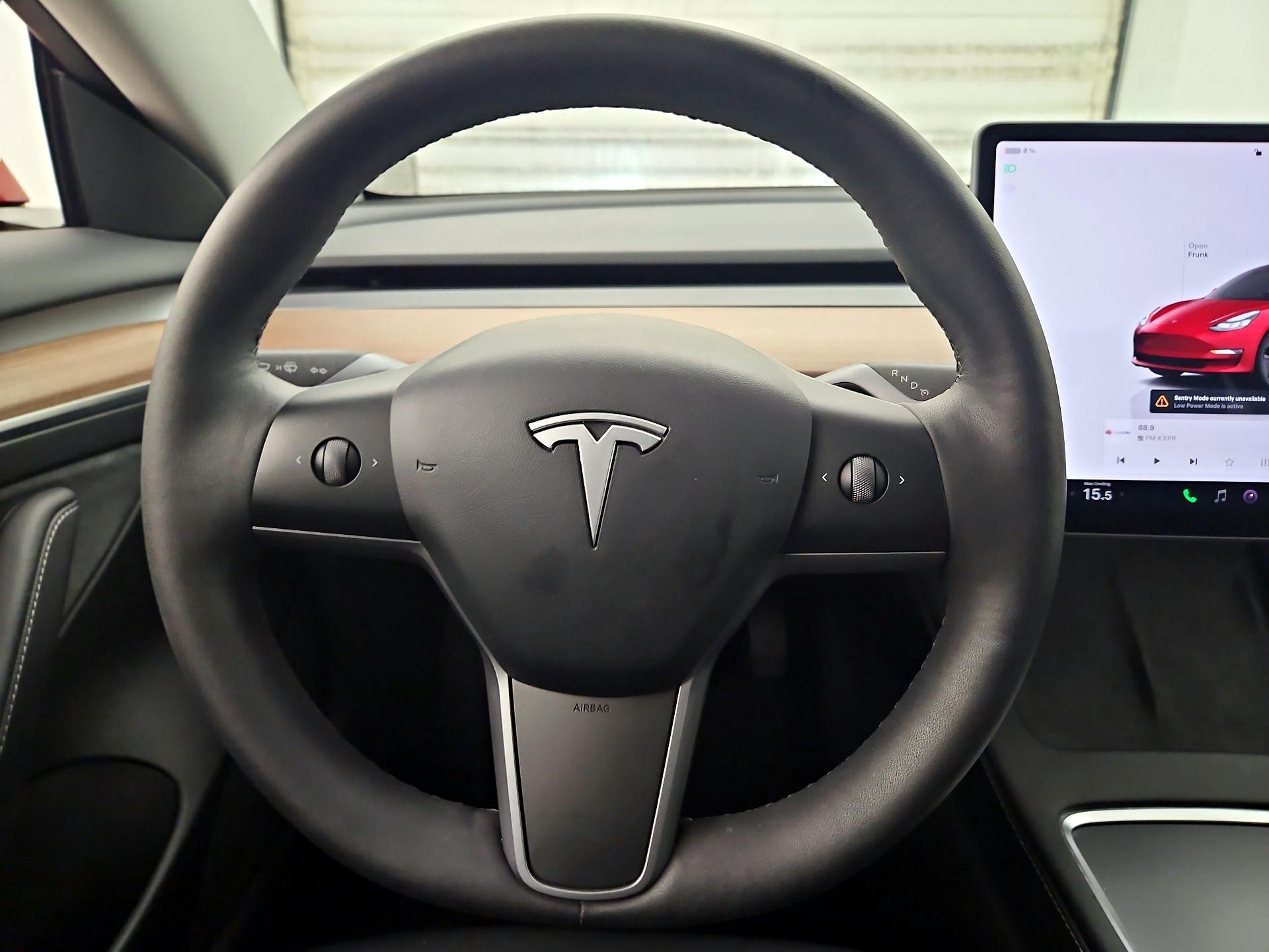 Thumbnail: 2023 Tesla Model 3 - 10
