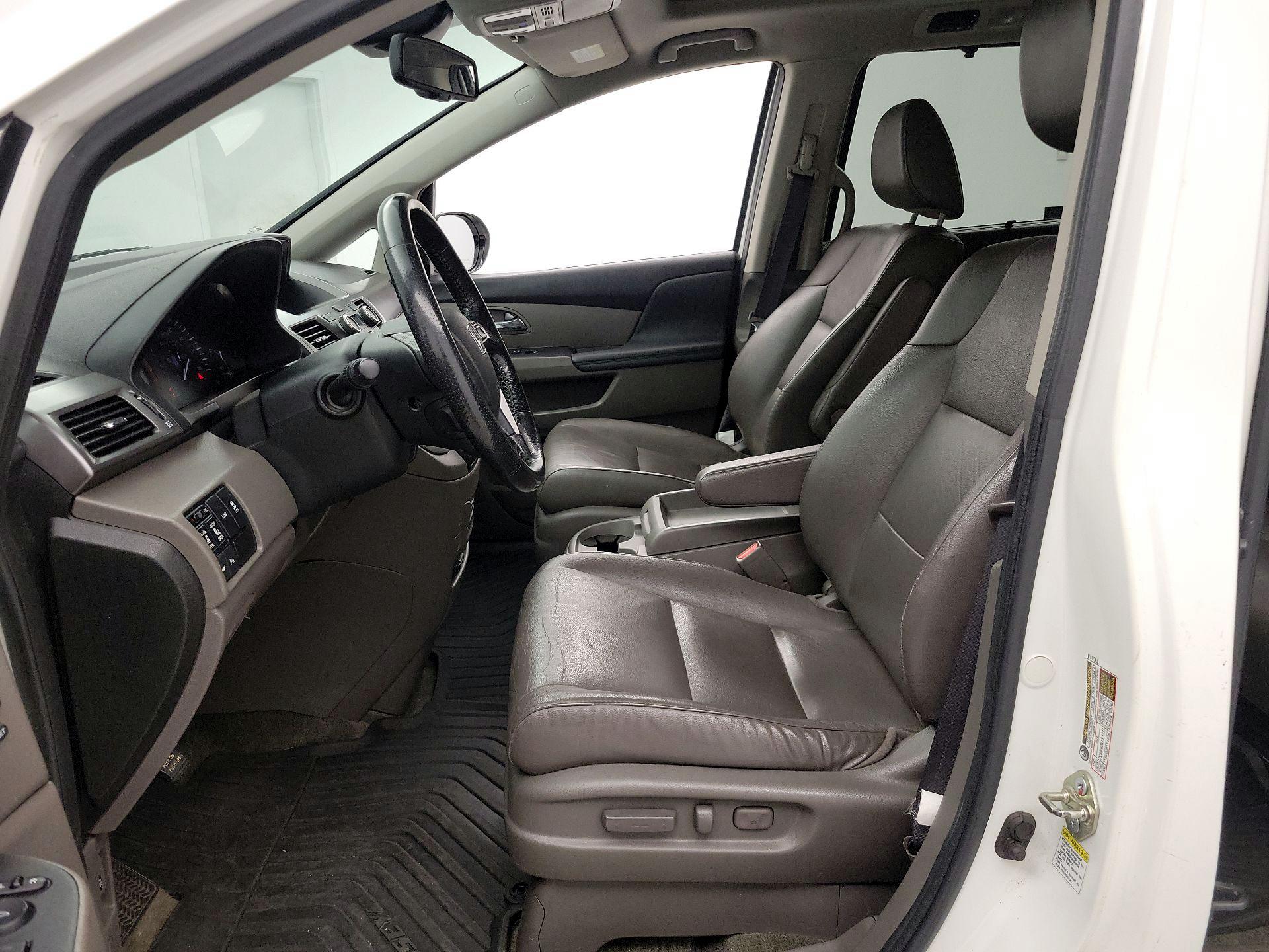 Thumbnail: 2015 Honda Odyssey - 11