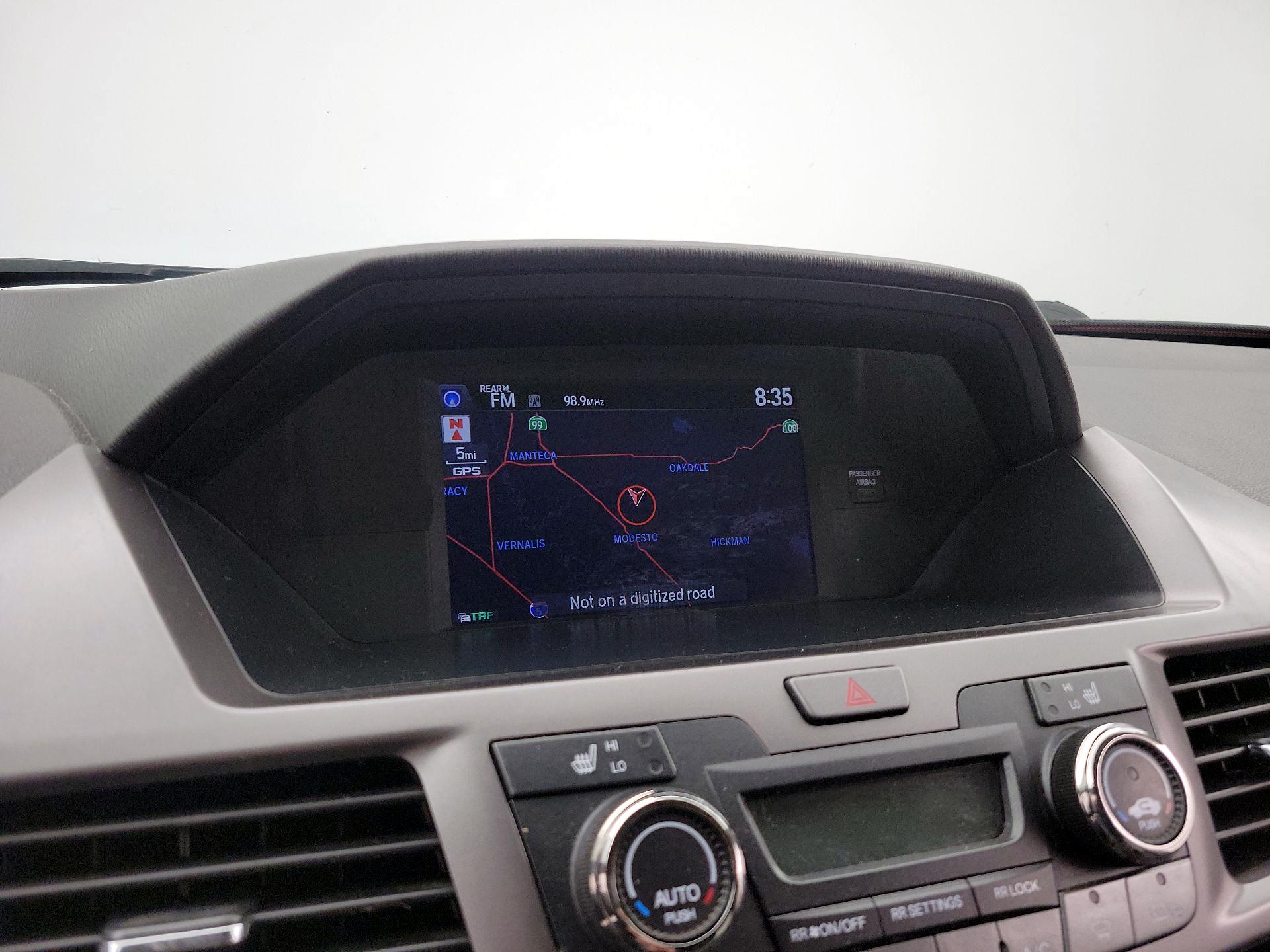 Thumbnail: 2015 Honda Odyssey - 14