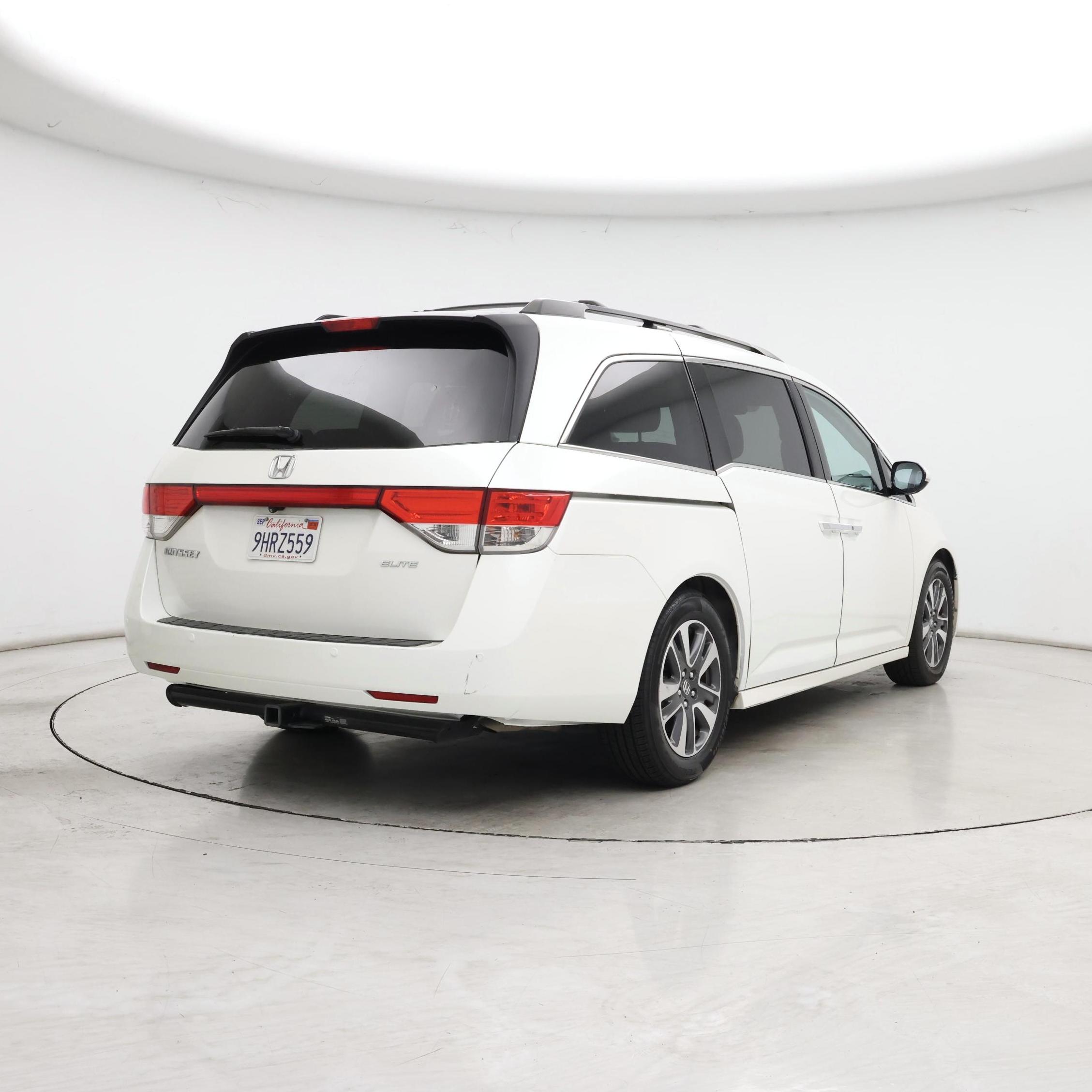 Thumbnail: 2015 Honda Odyssey - 8