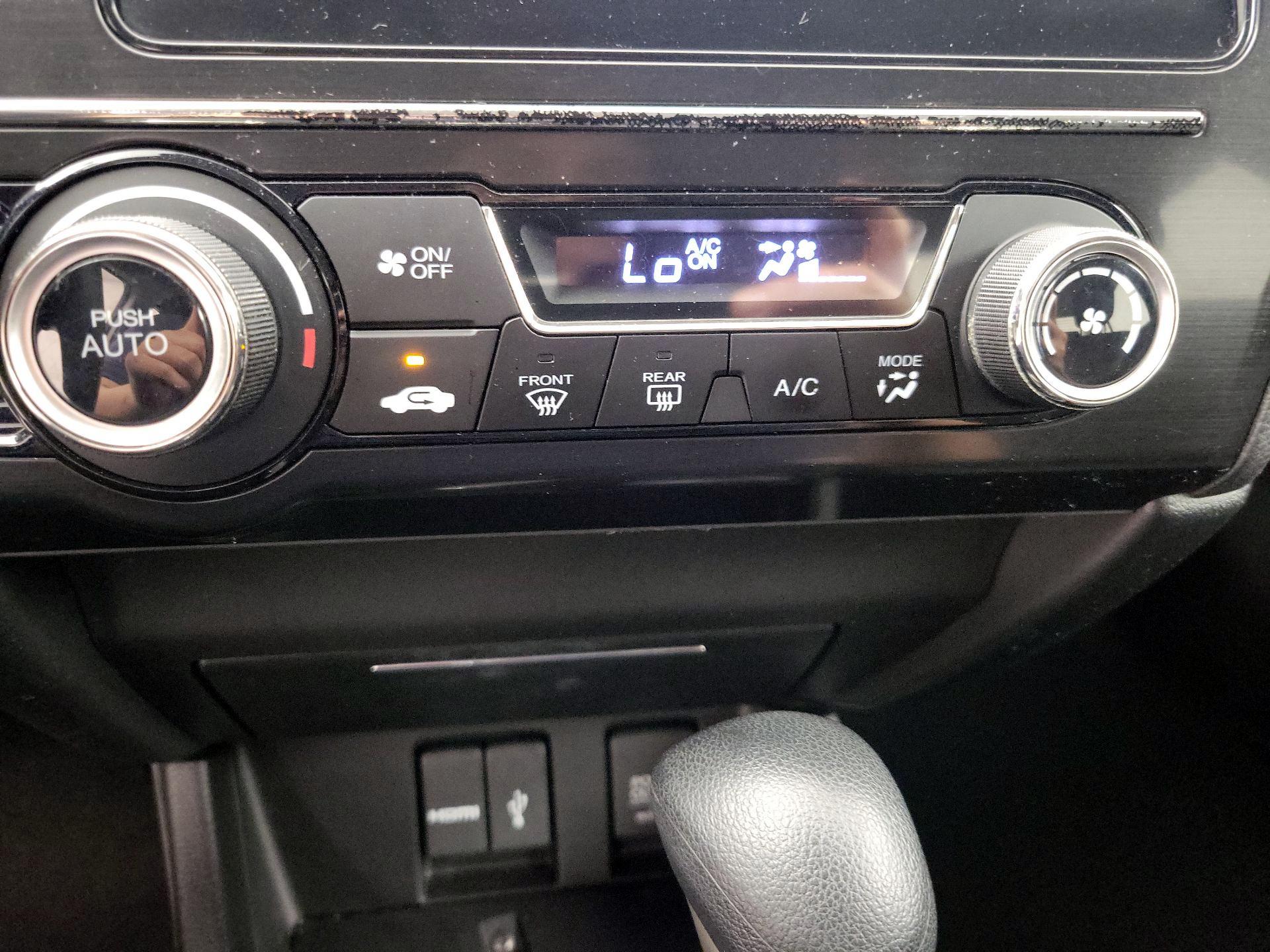 Thumbnail: 2015 Honda Civic - 16