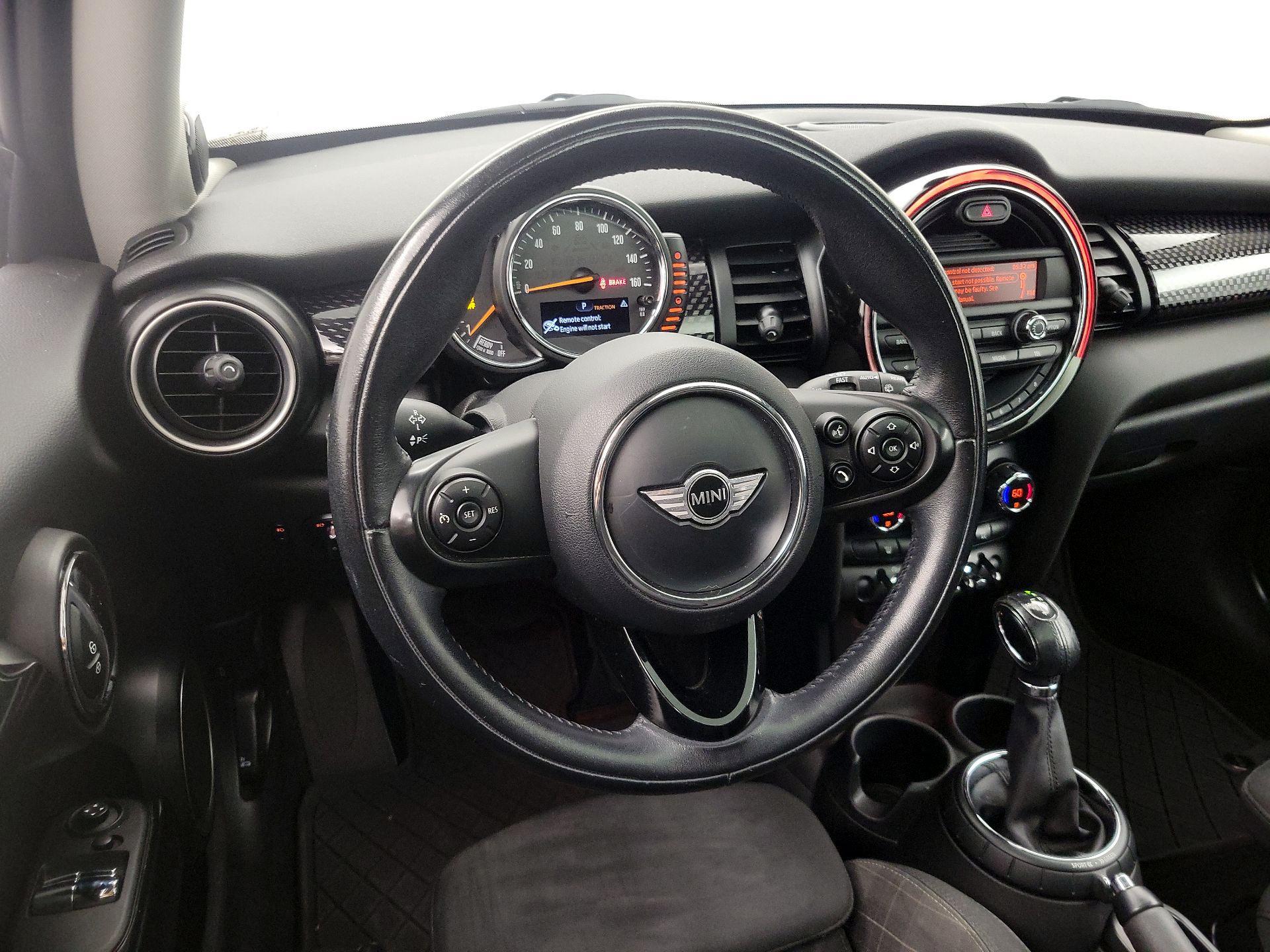 Thumbnail: 2015 MINI Cooper Hardtop - 10