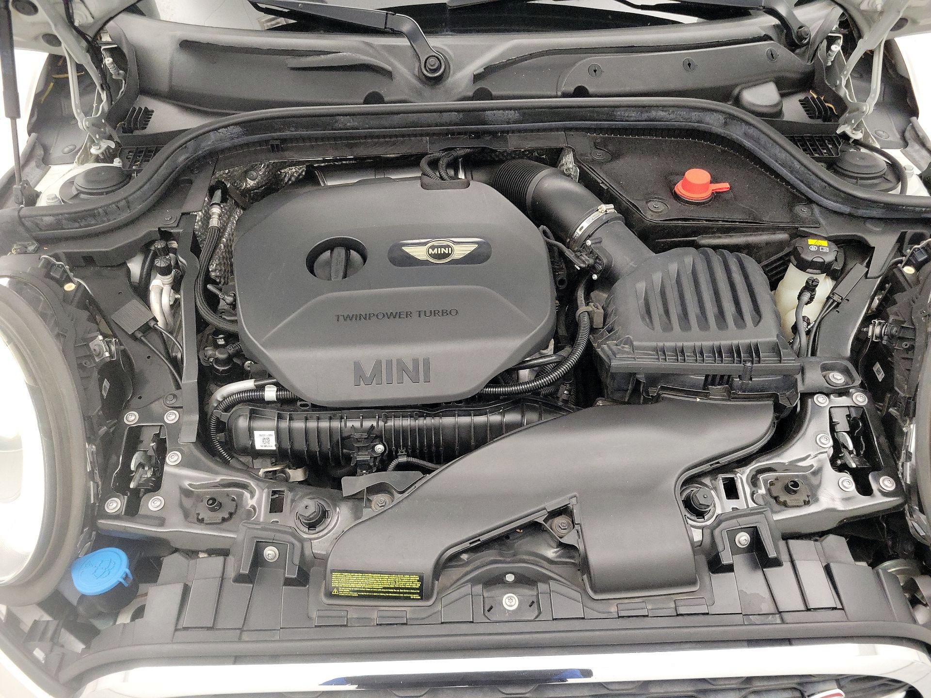 Thumbnail: 2015 MINI Cooper Hardtop - 20