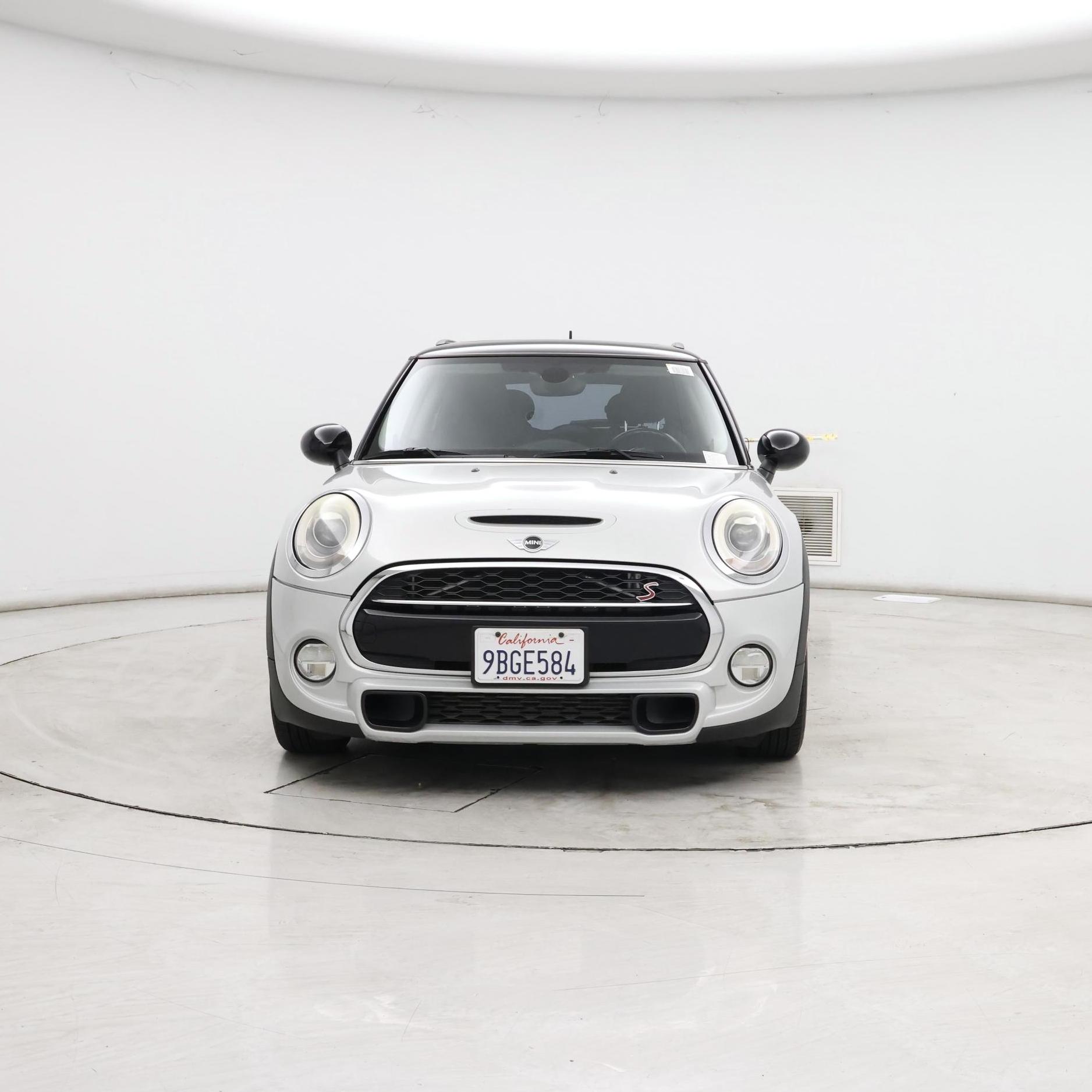 Thumbnail: 2015 MINI Cooper Hardtop - 5