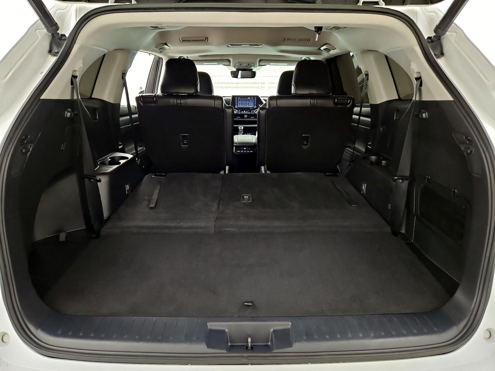 2022 Toyota Highlander XLE - Photo 25