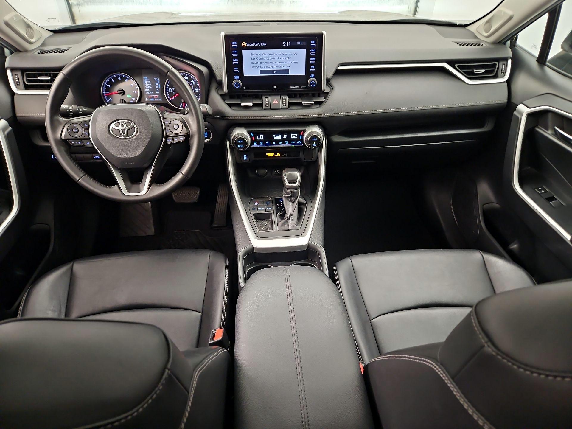 Thumbnail: 2019 Toyota RAV4 - 9