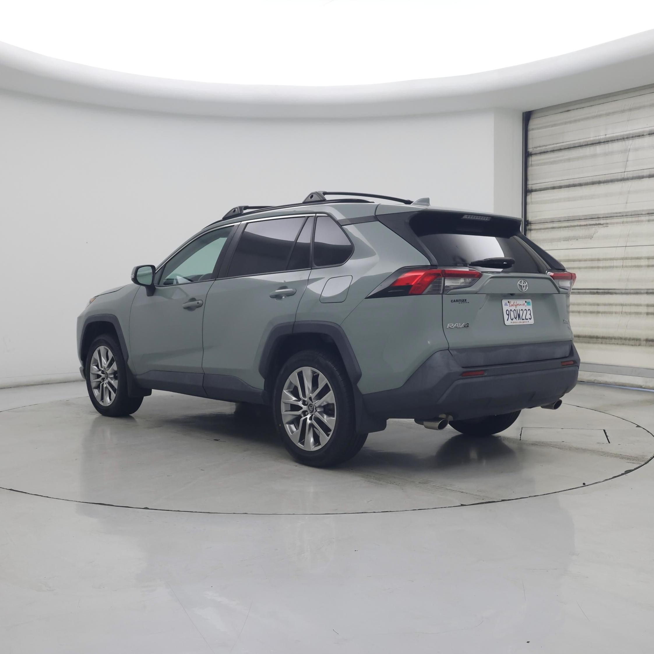 Thumbnail: 2019 Toyota RAV4 - 2