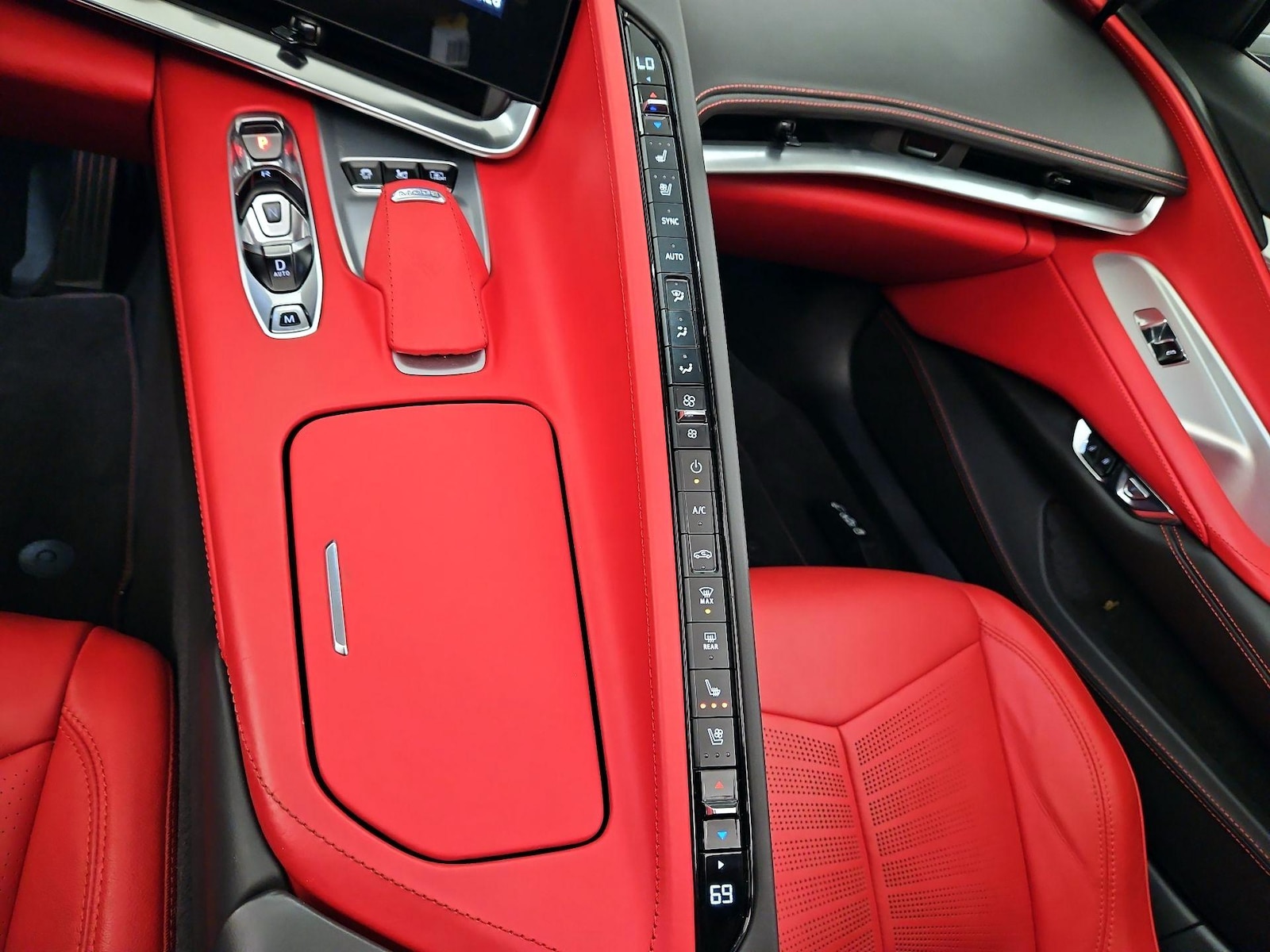 2021 Chevrolet Corvette 3LT - Photo 18