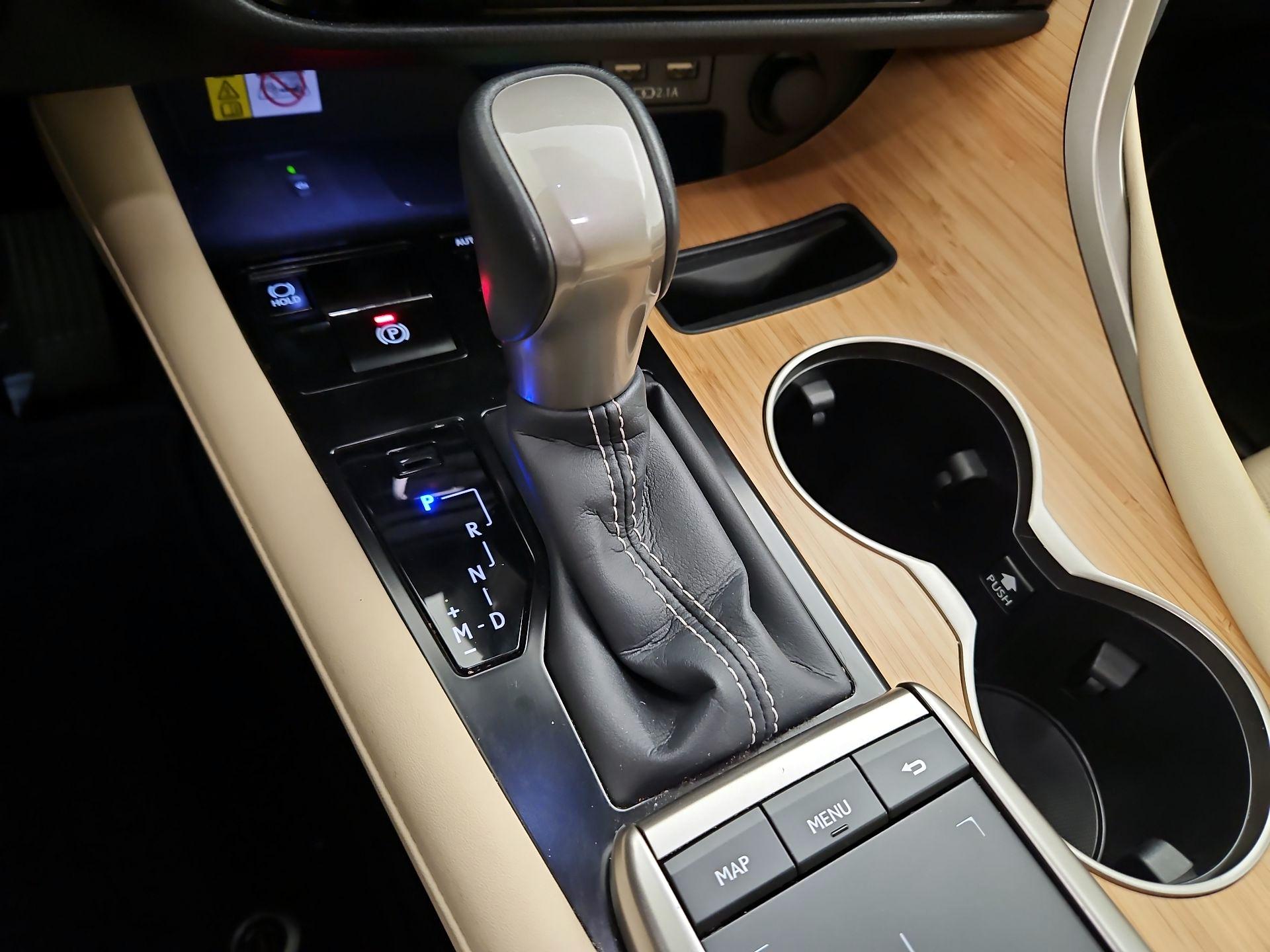 Thumbnail: 2022 Lexus RX - 18