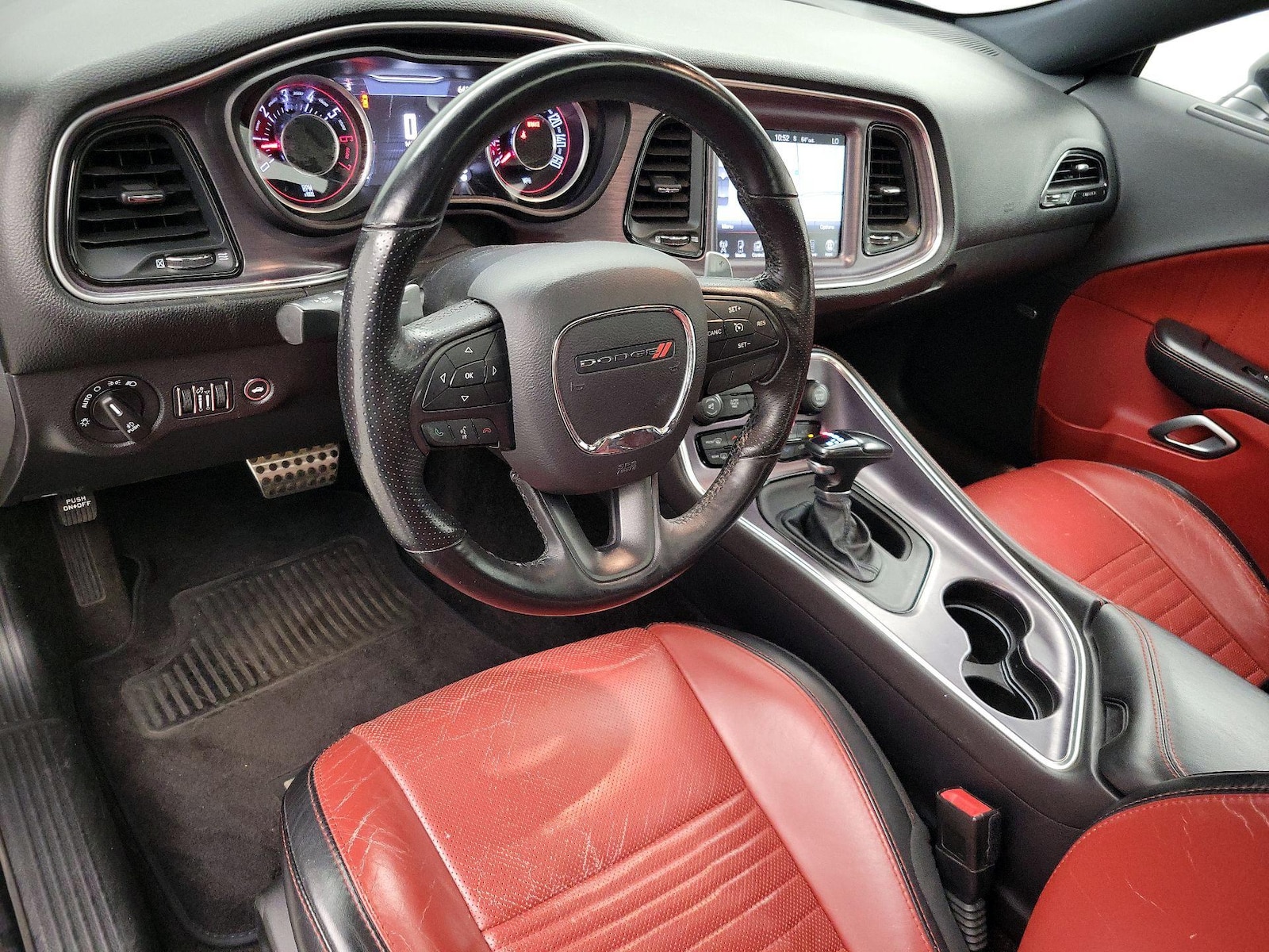 2015 Dodge Challenger R/T - Photo 10