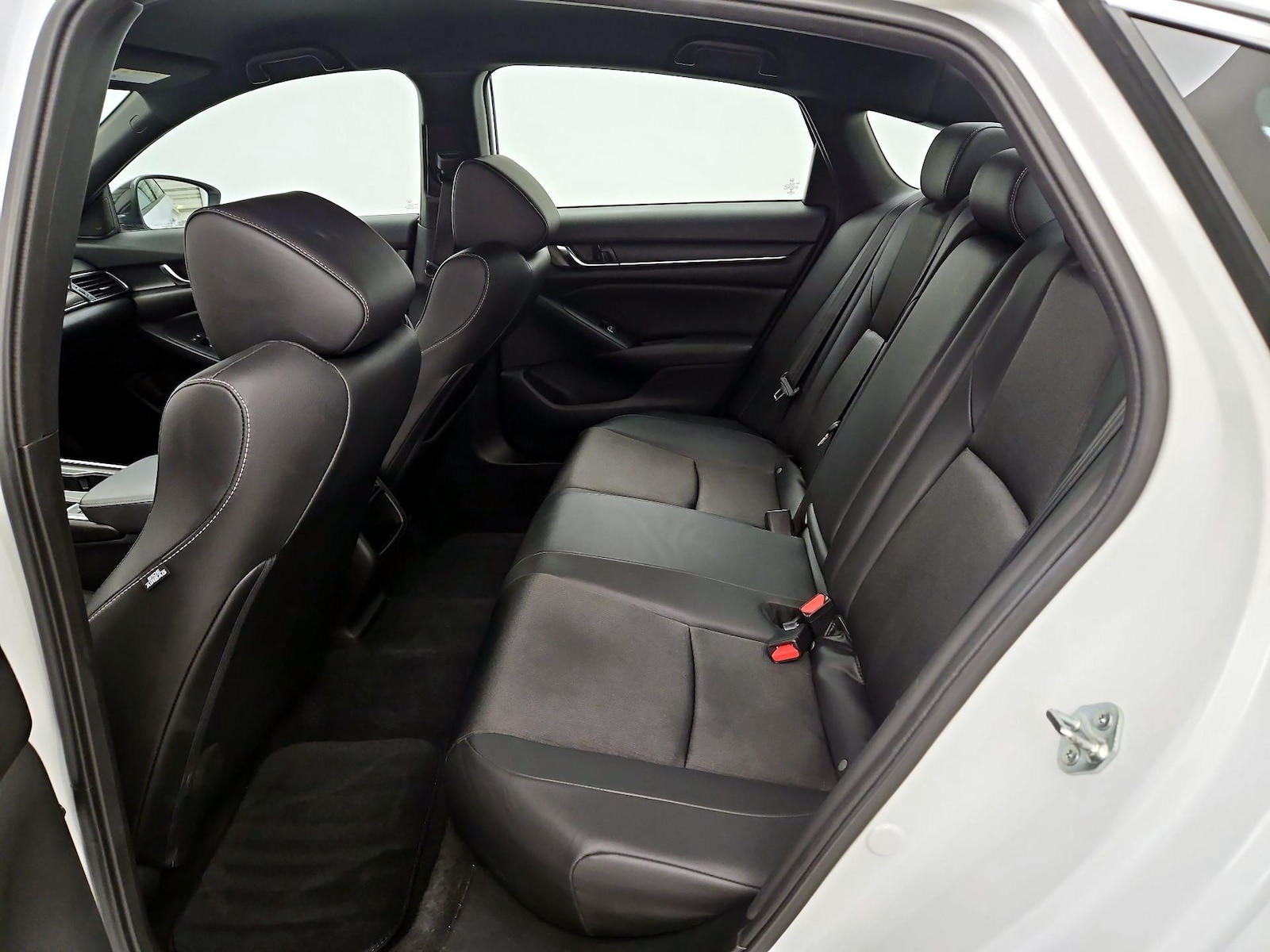 2022 Honda Accord Sport - Photo 20